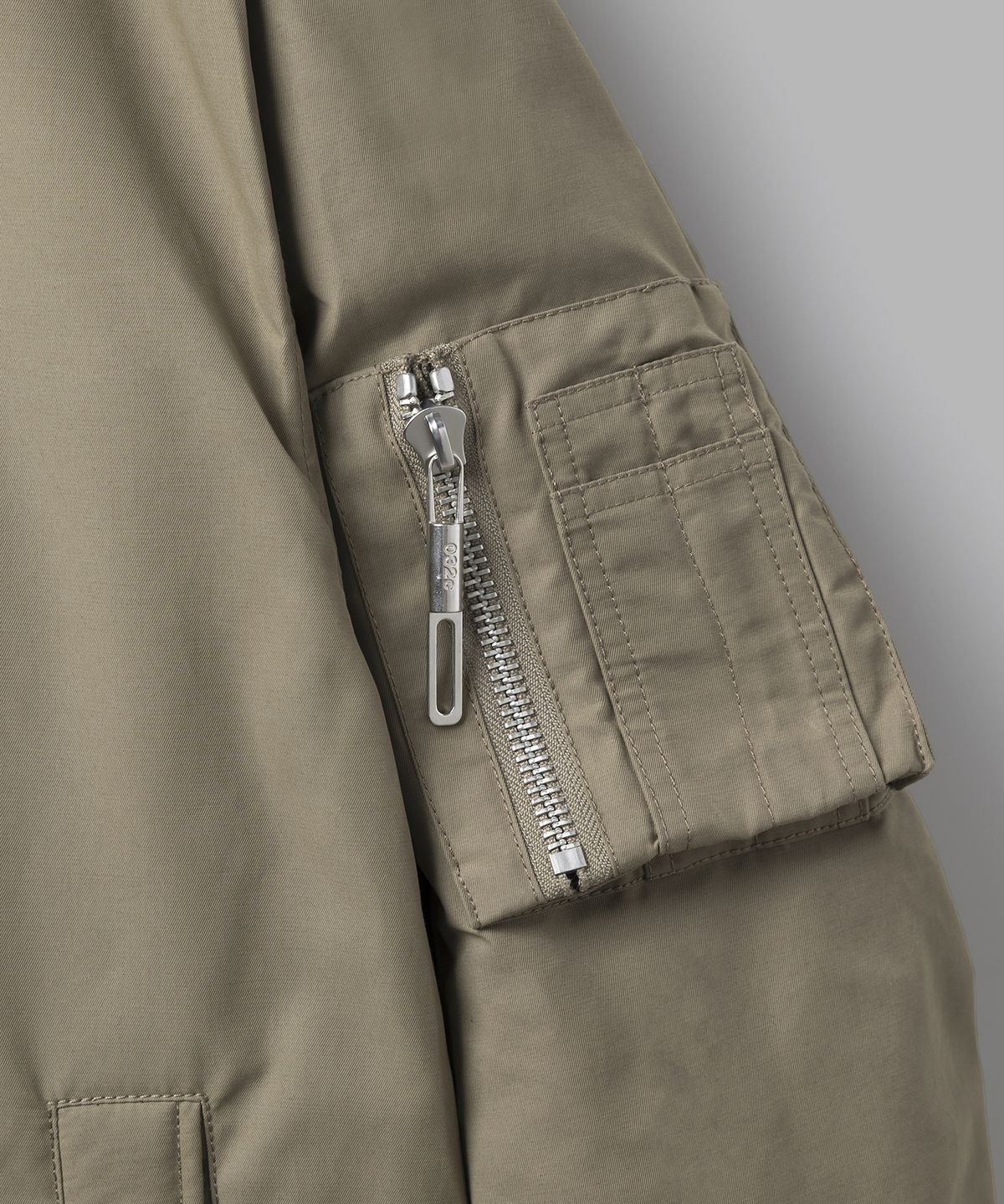 032씨(032C) (U) 워크 샵 봄버 자켓 세피아 그레이 WORKSHOP BOMBER JACKET SEPIA GREY