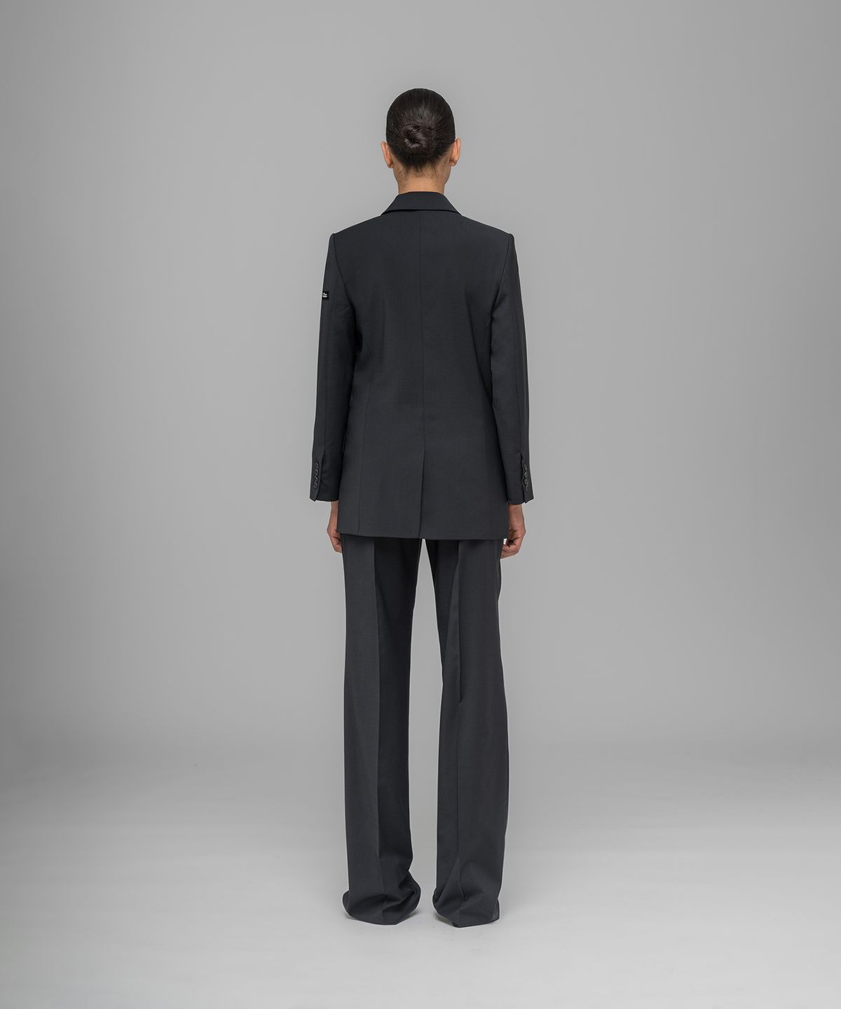 032씨(032C) (W) 오피스 어타이어 루즈 컷 수트 트라우저 블랙 OFFICE ATTIRE LOOSE CUT SUIT TROUSERS BLACK