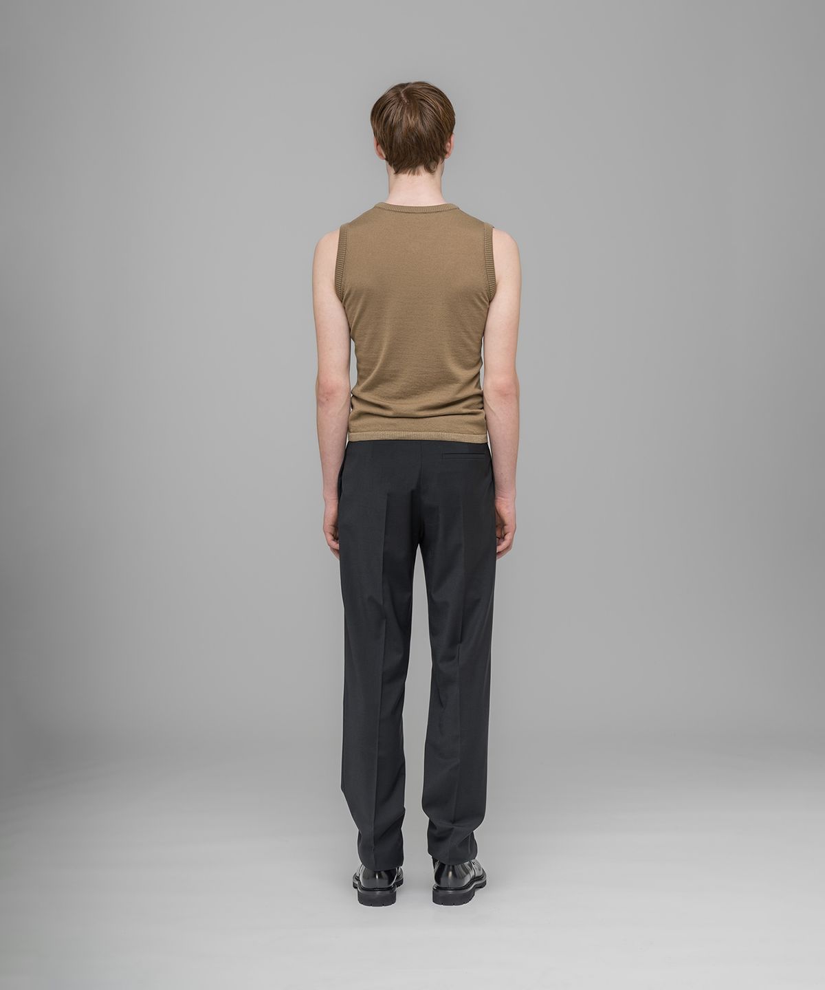 032씨(032C) (U) 셀피 탱크 세피아 그레이 SELFIE TANK SEPIA GREY