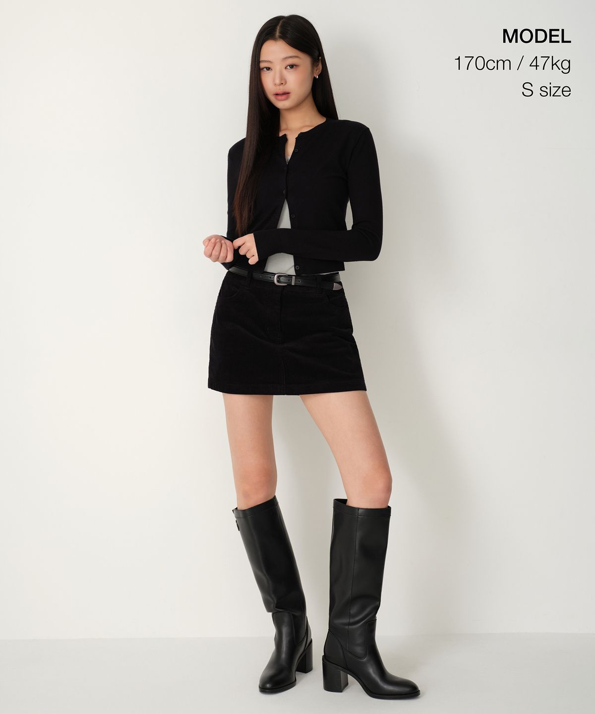 무신사 스탠다드 우먼(MUSINSA STANDARD WOMAN) 우먼즈 14W 코듀로이 로 라이즈 미니 스코츠 [블랙]