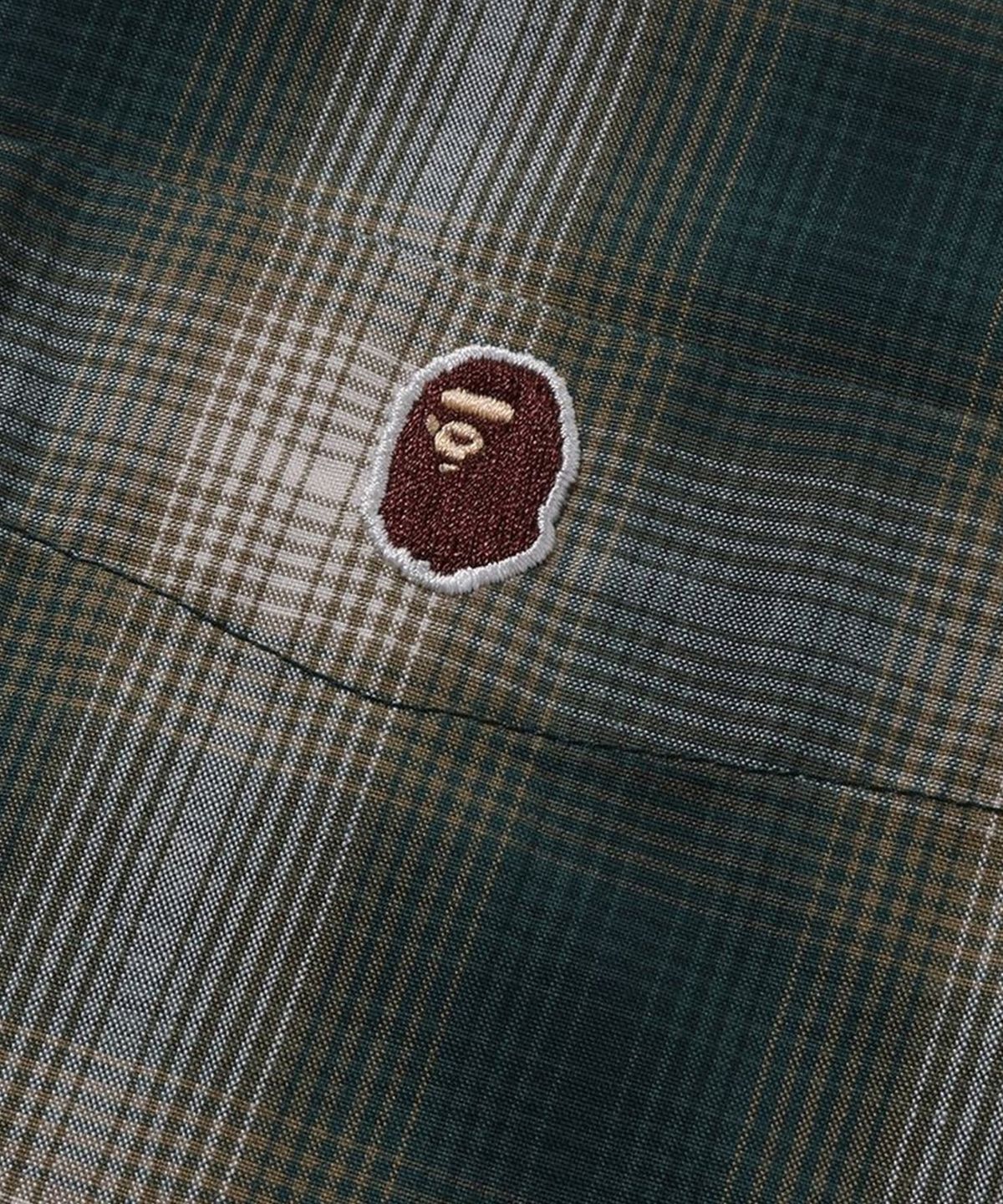 베이프(BAPE) 옴브레 체크 릴렉스트 핏 SS 셔츠(M) GREEN
