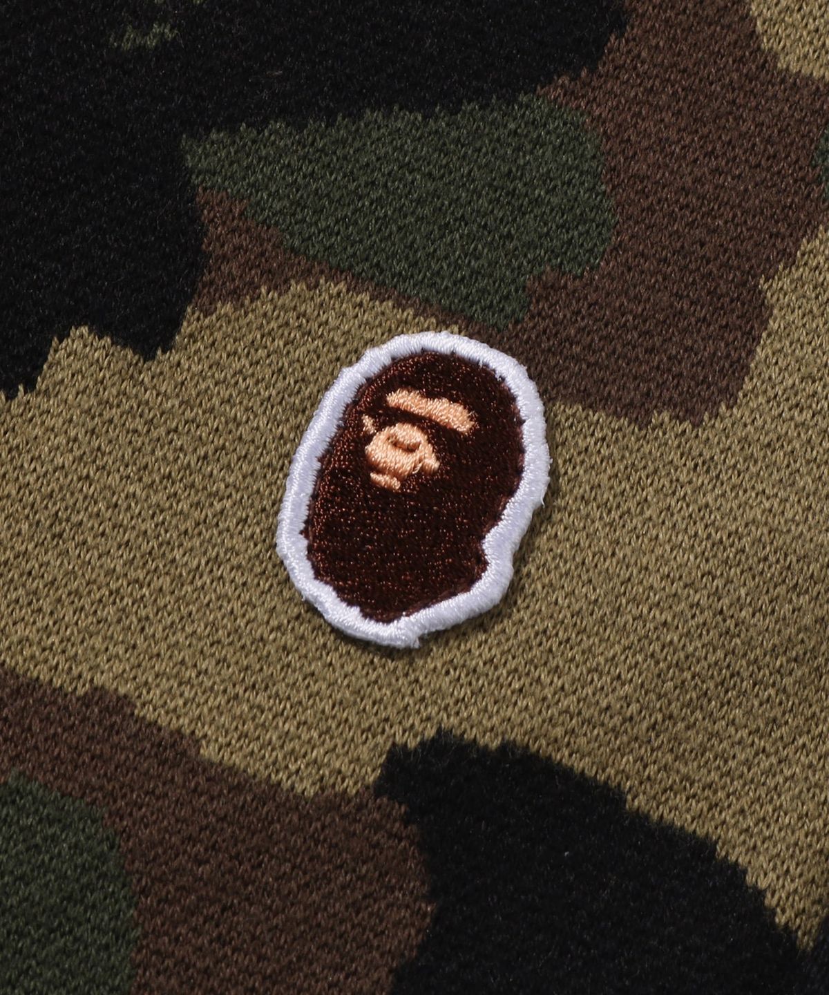 베이프(BAPE) 퍼스트 카모 자카드 원 포인트 릴랙스드 핏 스웨트 쇼츠(M) GREEN