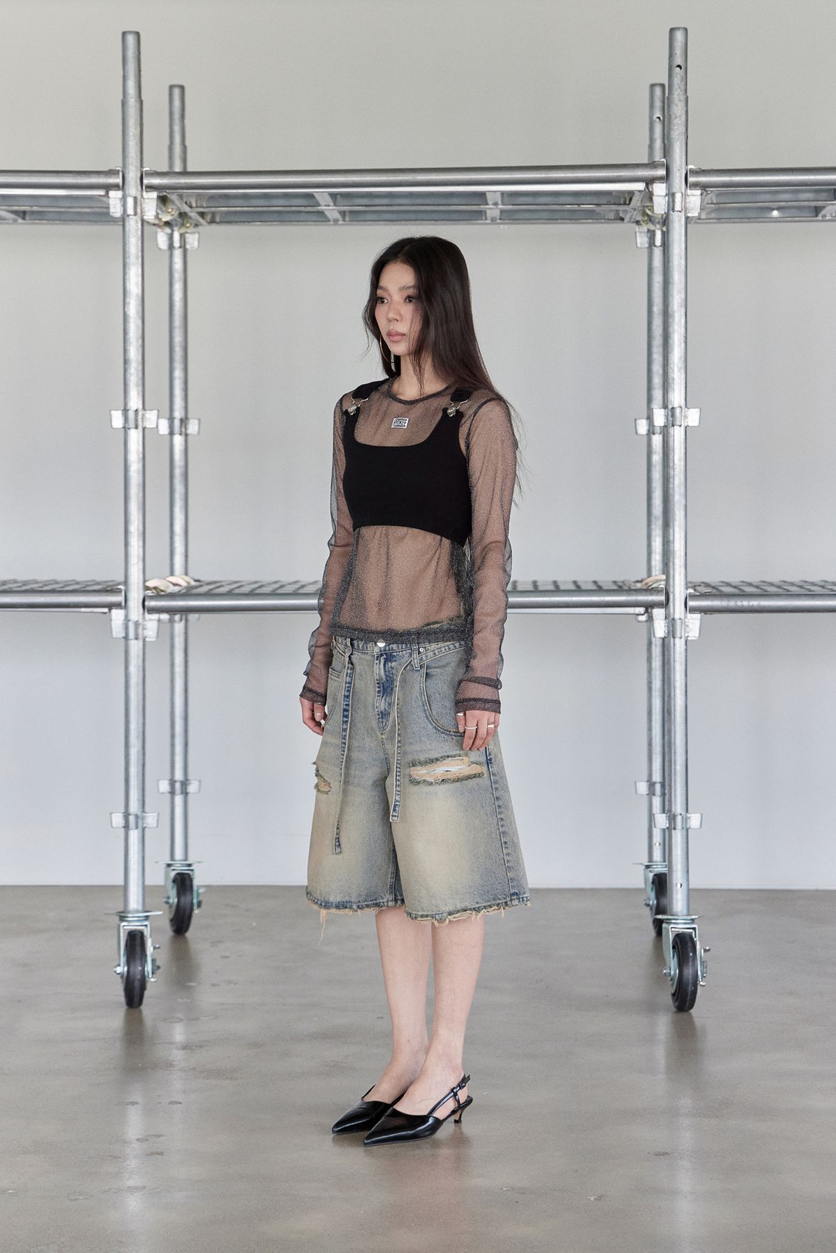 노 엑스트라 터치(NO EXTRA TOUCH) Sheer Layered Tee (Black) / 25SMTS002BK