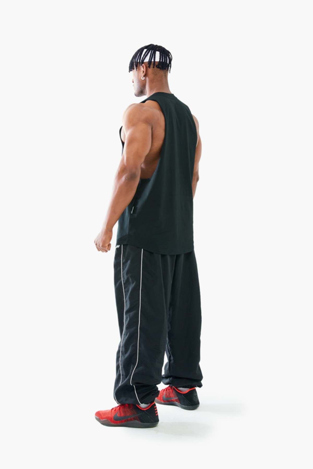 머스콜로(MUSCOLO) [밀리터리로고] 딥컷 나시블랙그레이