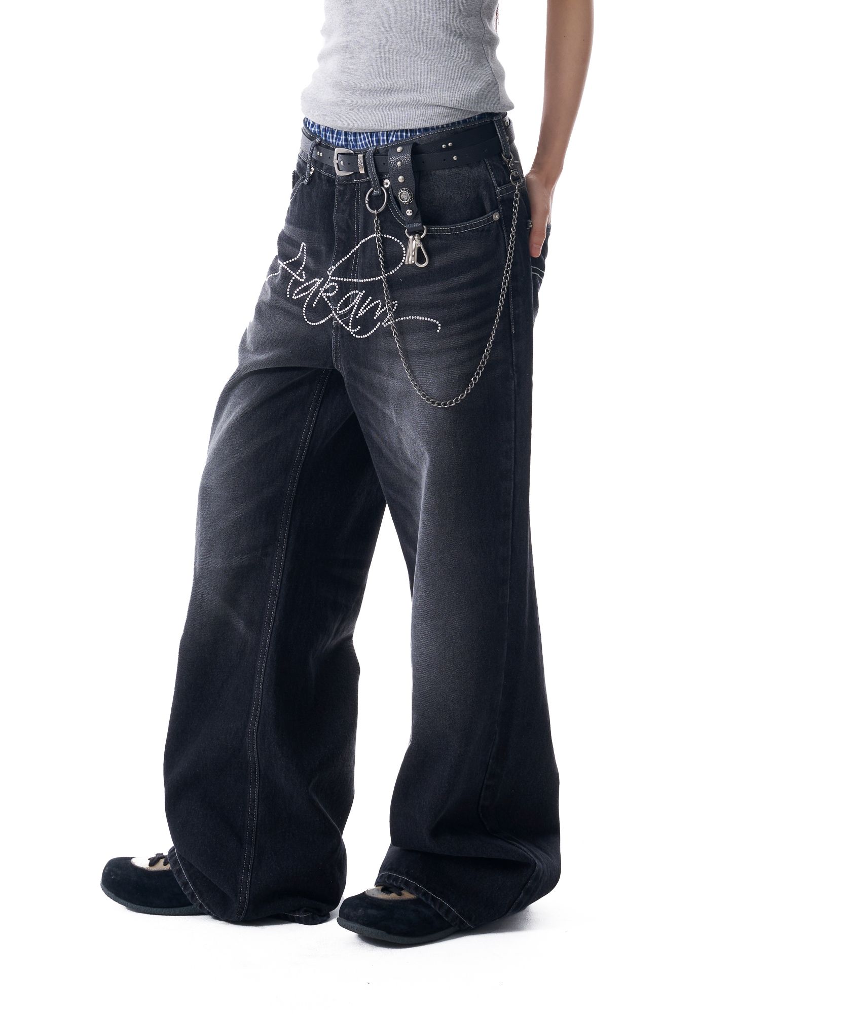 MUSINSA公式 | AAKAM Rhinestone Washed Denim Pants (Black)