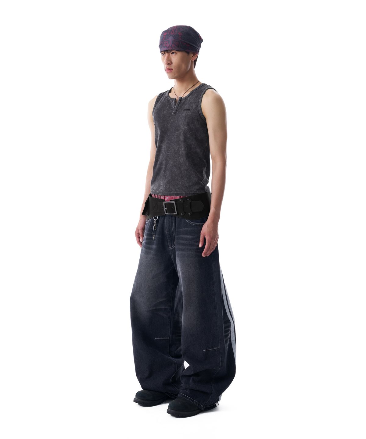 아캄(AAKAM) Vintage Washed Slit Sleeveless (Dark Blue)