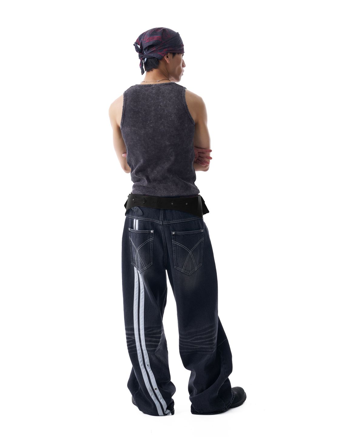 아캄(AAKAM) Vintage Washed Slit Sleeveless (Dark Blue)