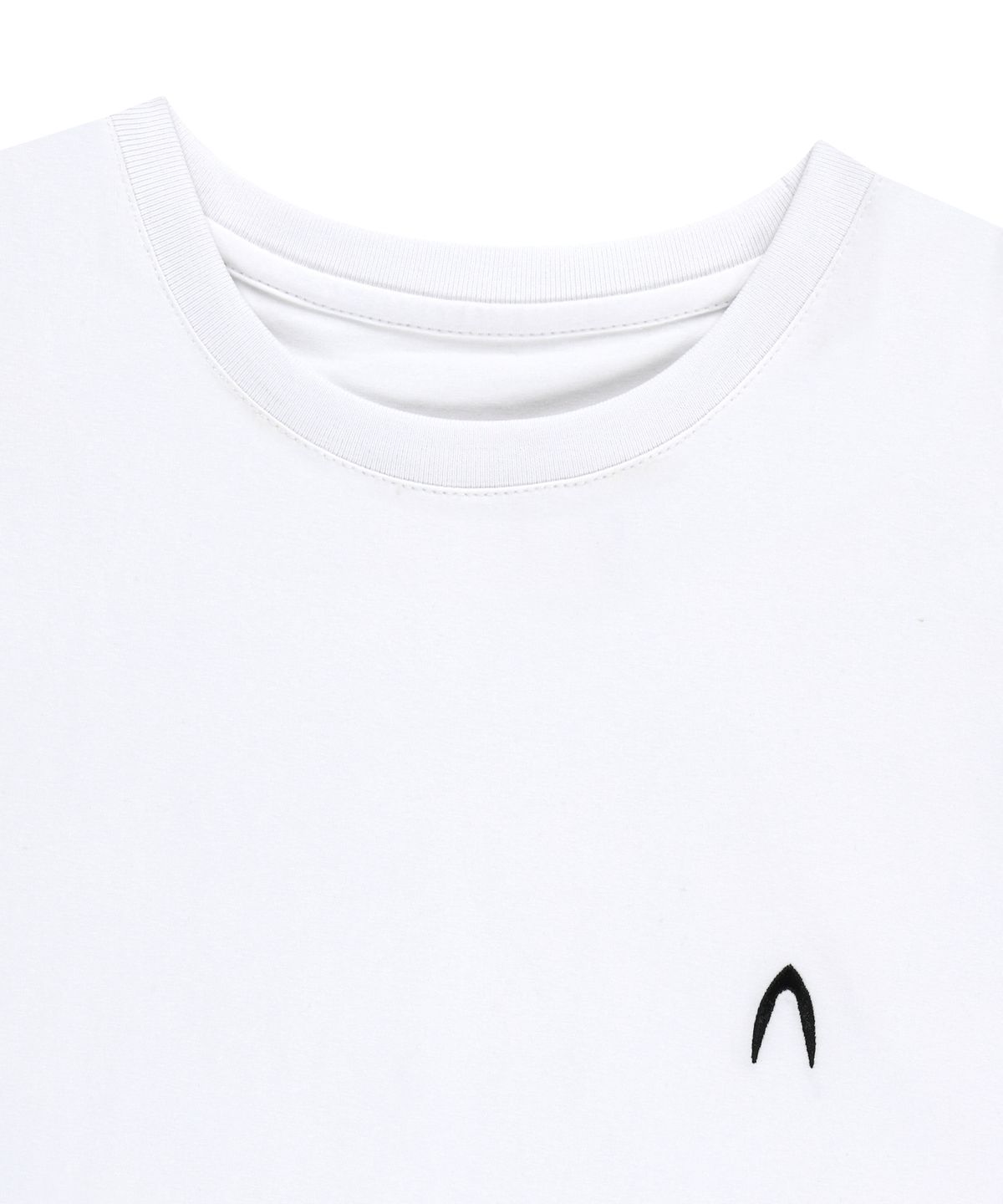 아캄(AAKAM) [2PACK] Fitted Half Top (Black&White)