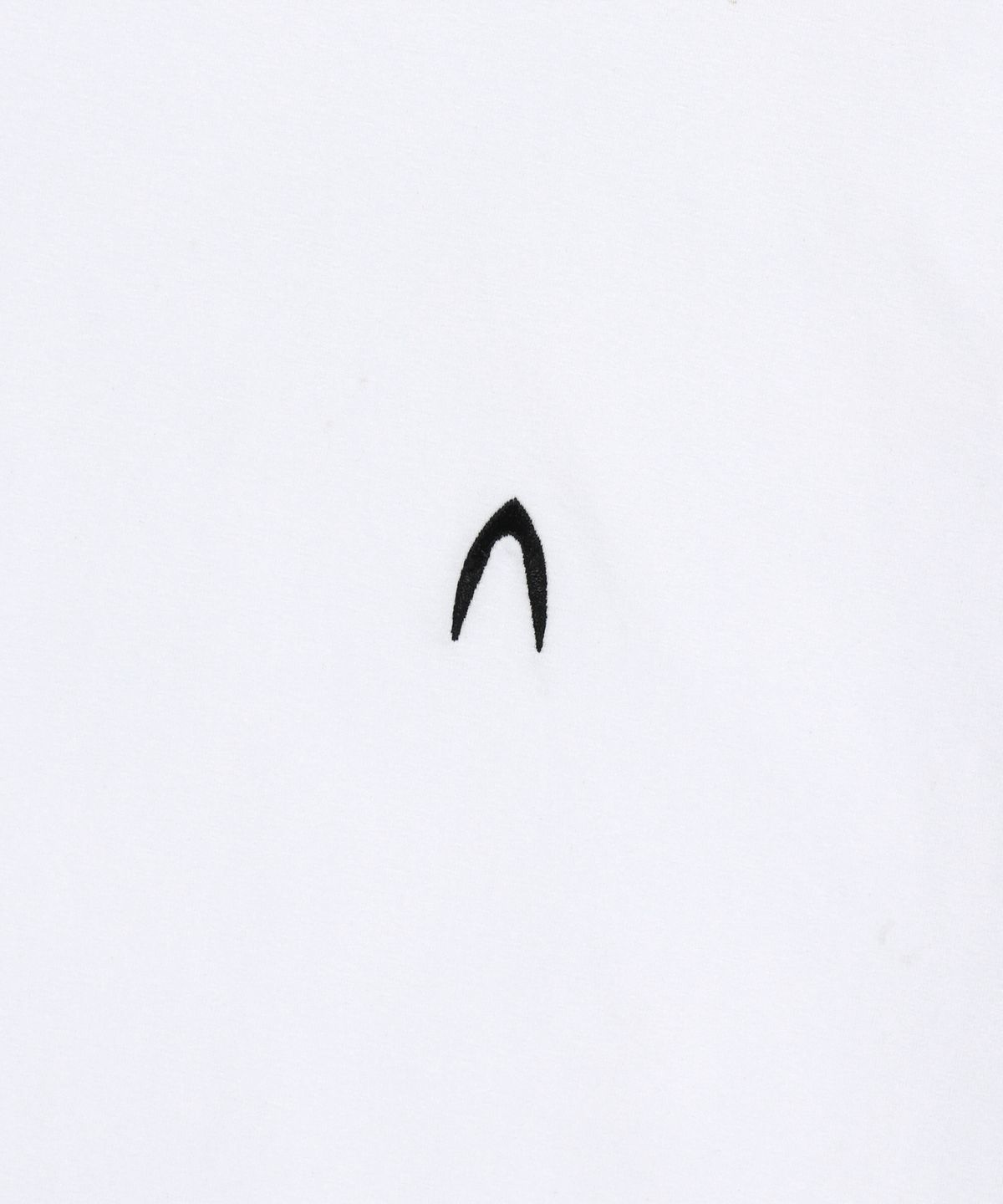 아캄(AAKAM) [2PACK] Fitted Half Top (Black&White)