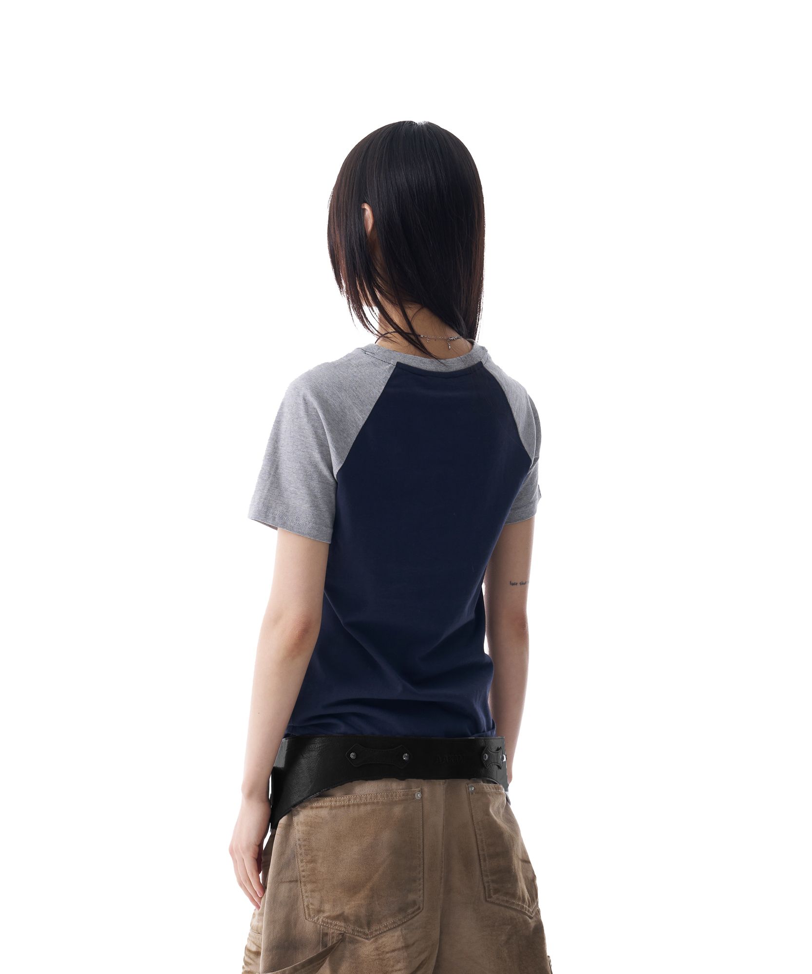 MUSINSA | AAKAM Rhinestone Graphic Raglan Half Top (Navy)