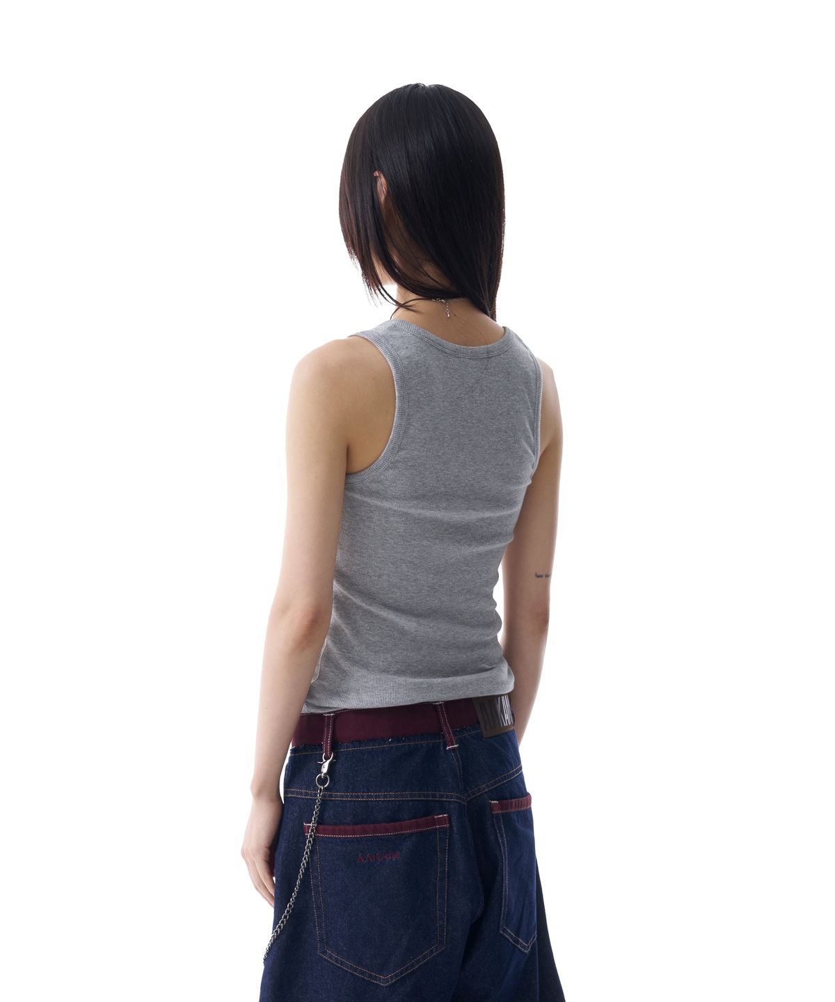 아캄(AAKAM) Rhinestone Slit Sleeveless (Gray)