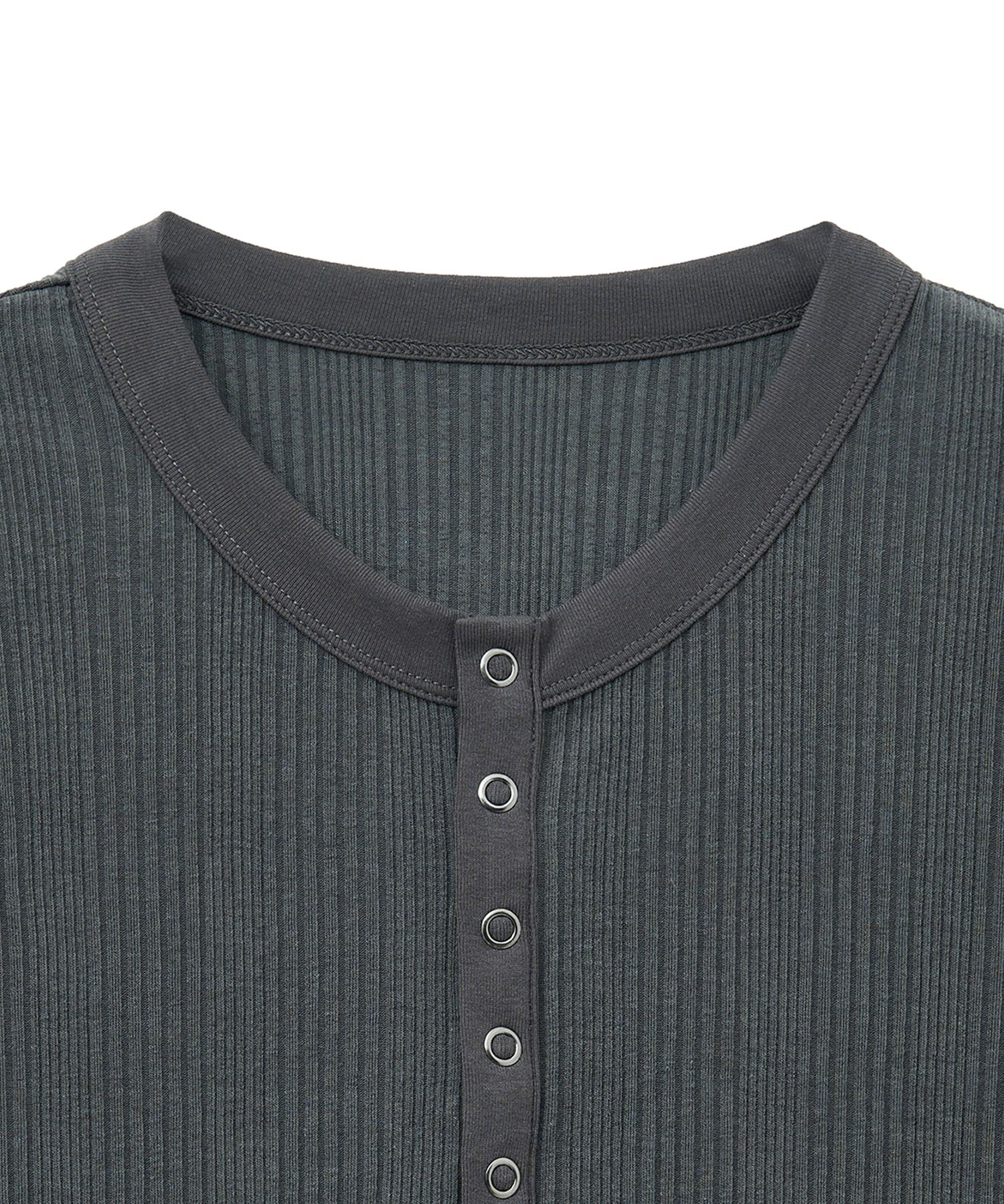 MUSINSA公式 | NOIRER Multi-Ribbed Henley Neck Sleeveless