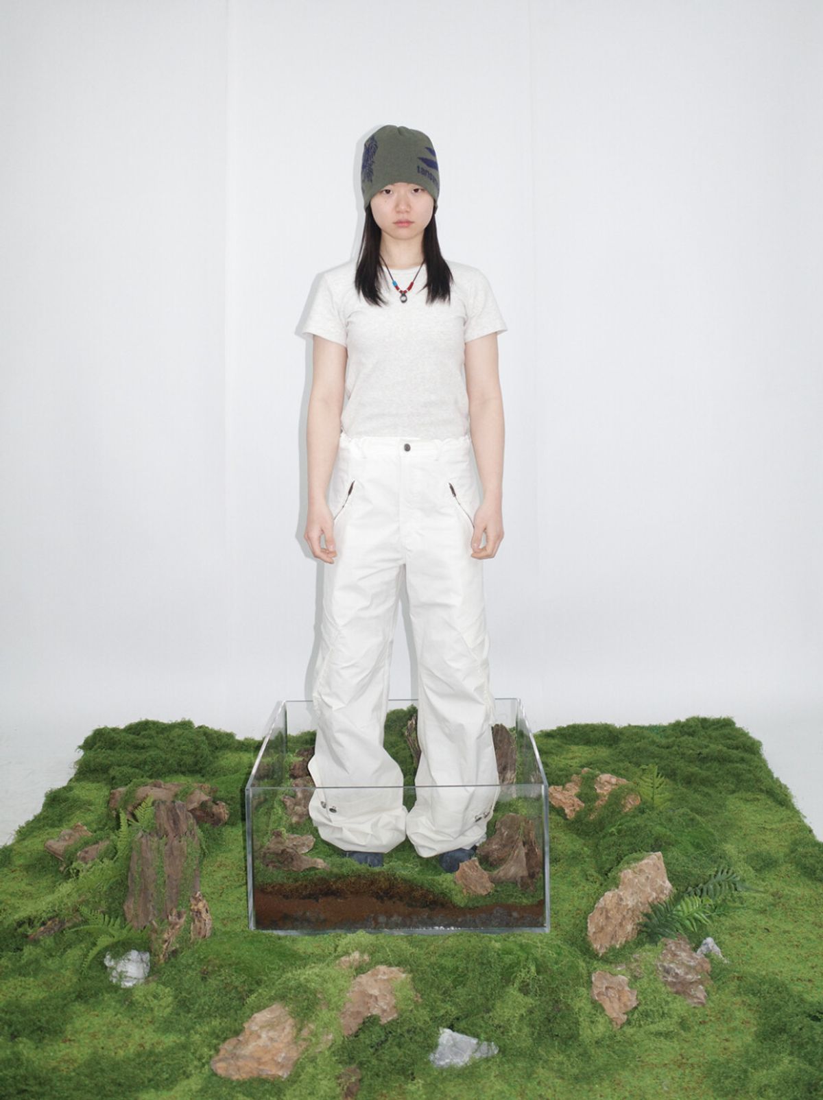 JACQUARD VULTURE BEANIE IN KHAKI 1