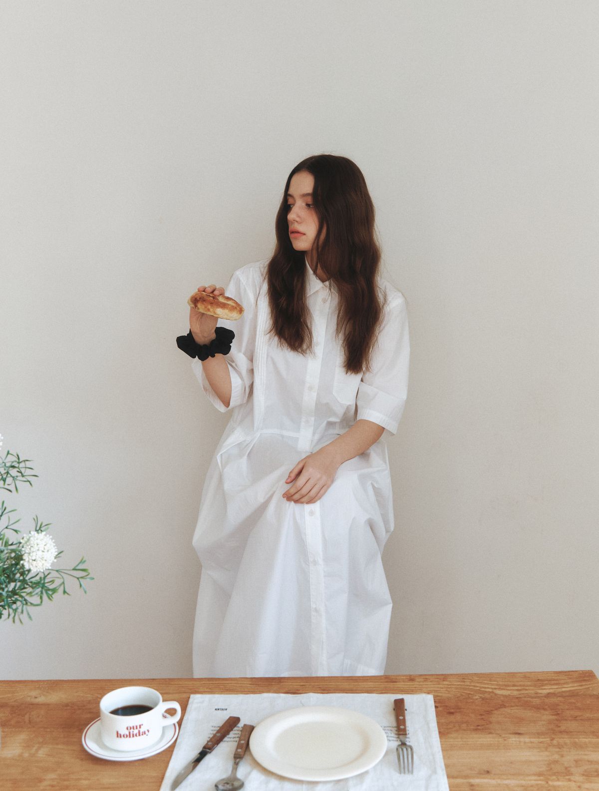 클루니(CLUNY) Pintuck Long Shirt Dress - white