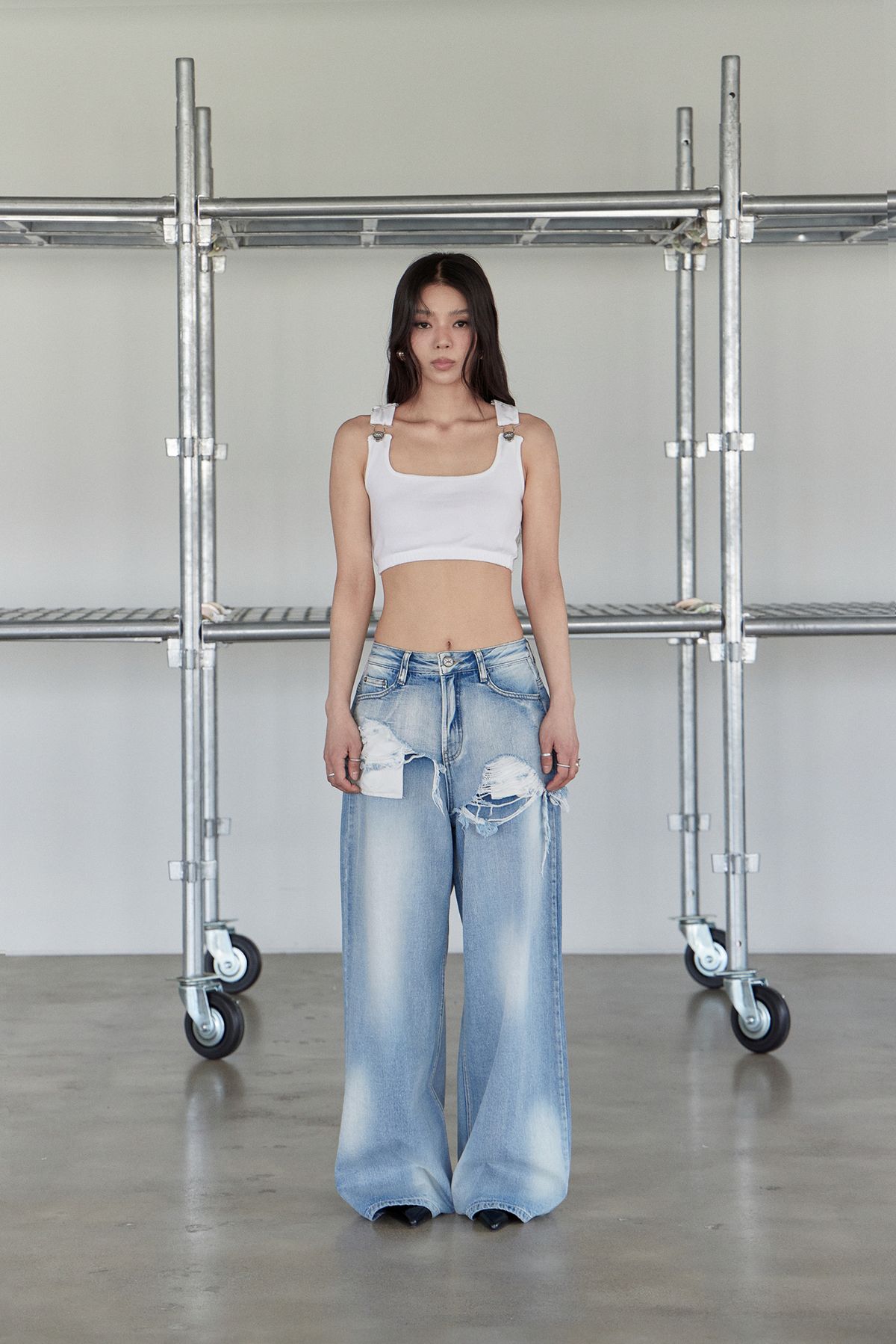 노 엑스트라 터치(NO EXTRA TOUCH) Double Layered Detail Denim / 25SMPT003BL