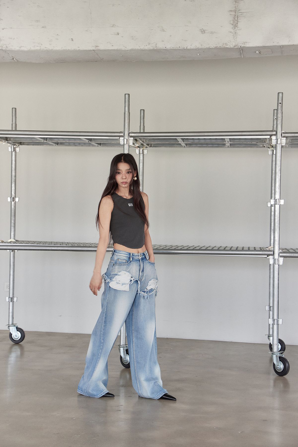 노 엑스트라 터치(NO EXTRA TOUCH) Double Layered Detail Denim / 25SMPT003BL