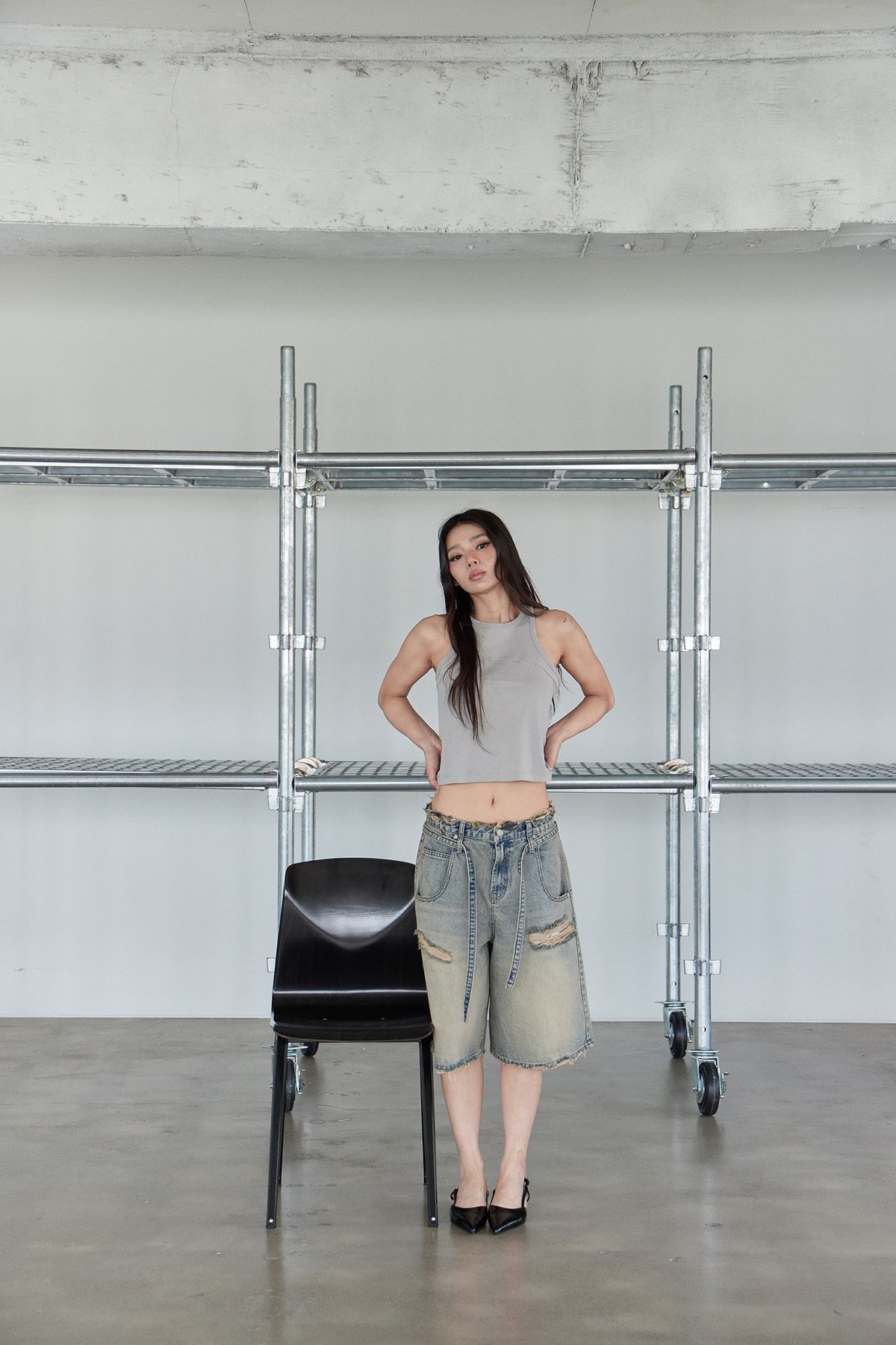 노 엑스트라 터치(NO EXTRA TOUCH) Destroyed Tin Burmuda Pants / 25SMPT001BL