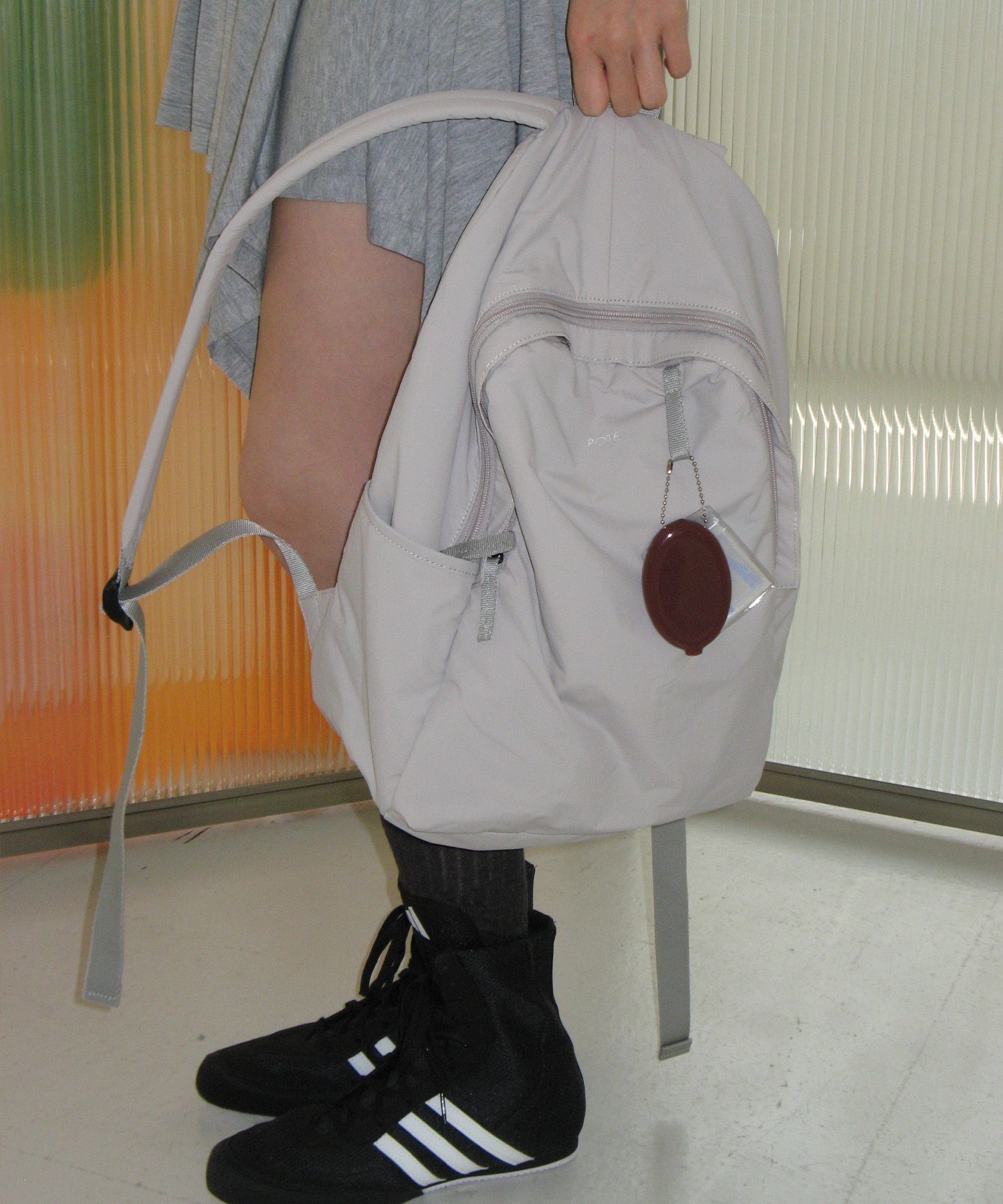 人気商品！【POTE】0002 HideSlot バックパック（ブラック） 0002 HideSlot Classic Backpack_Dot Black - 감도 깊은 취향