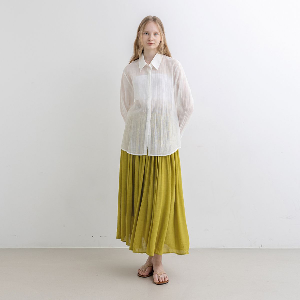 웬스데이딜라잇(WEDNESDAY DELIGHT) WD_Cool backless shirt_2color