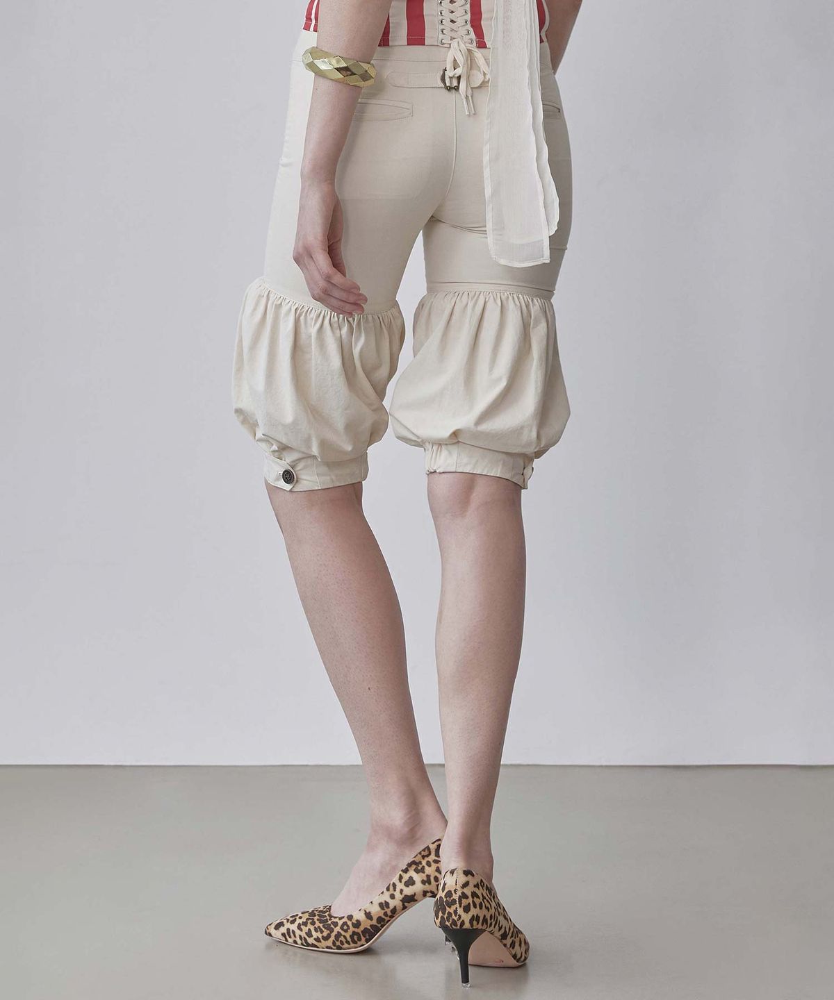 스컬프터(SCULPTOR) Balloon Capri Pants Raw