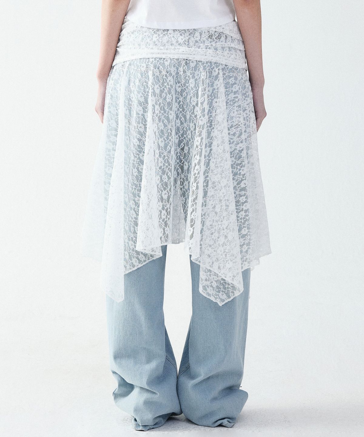 닉앤니콜(NICK&NICOLE) LACE SHIRRING FLARE MIDI SKIRT_IVORY