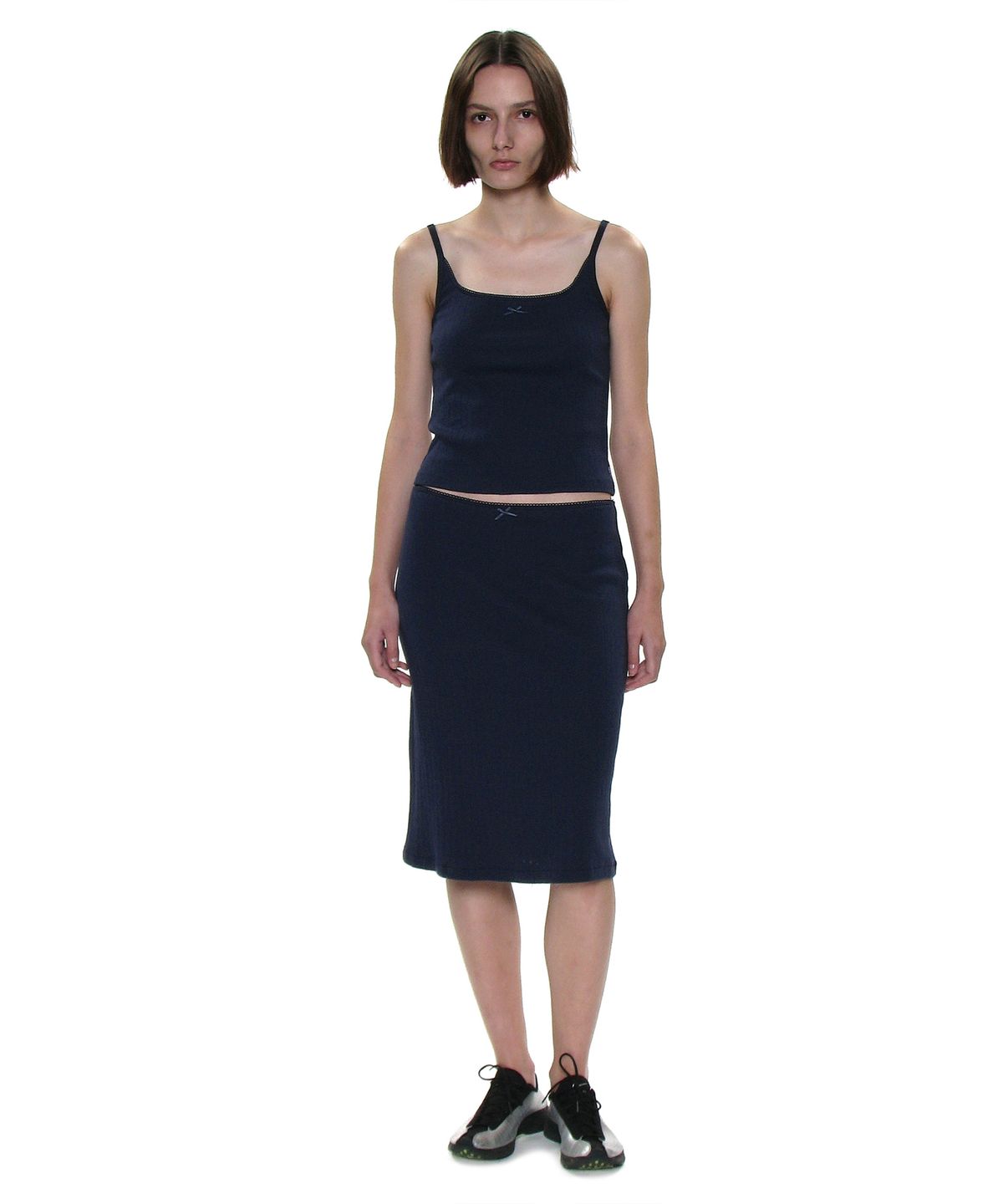 파르티멘토 우먼(PARTIMENTO WOMEN) PWC 레이스 트림 아일렛 슬리브리스_네이비