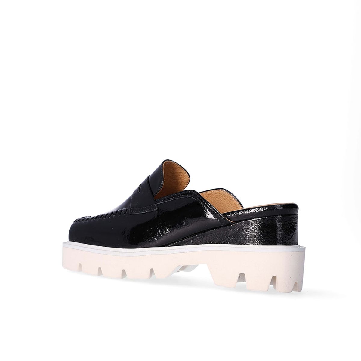 누스미크(NUOSMIQ) PUKA Platform Bloafer Black