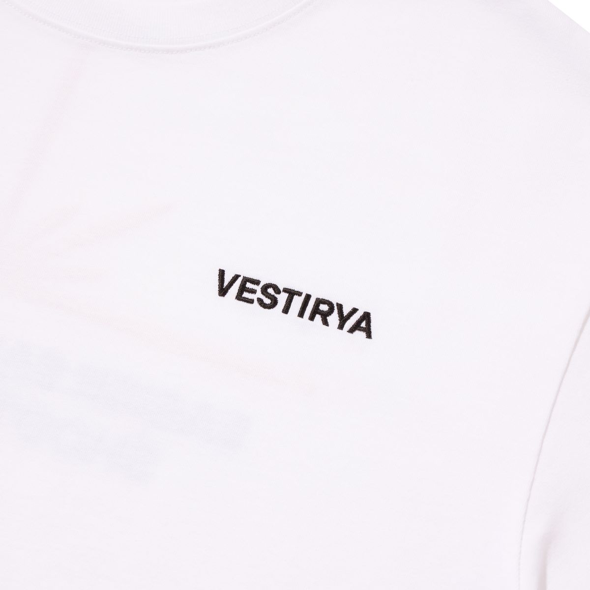 베스티리아(VESTIRYA) Solar back Grahpic T-shirts White