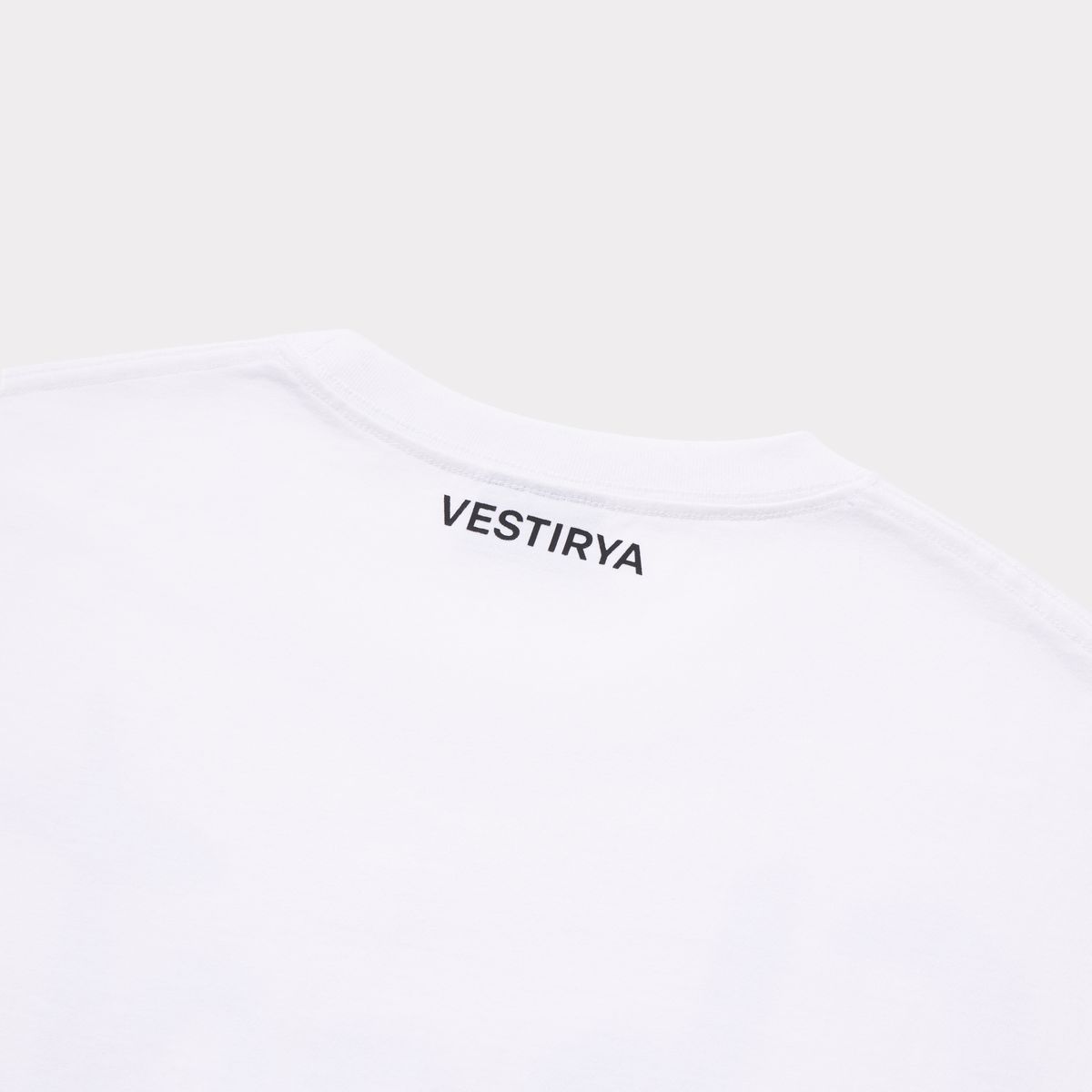 베스티리아(VESTIRYA) Shoot Your Shot T-shirts White