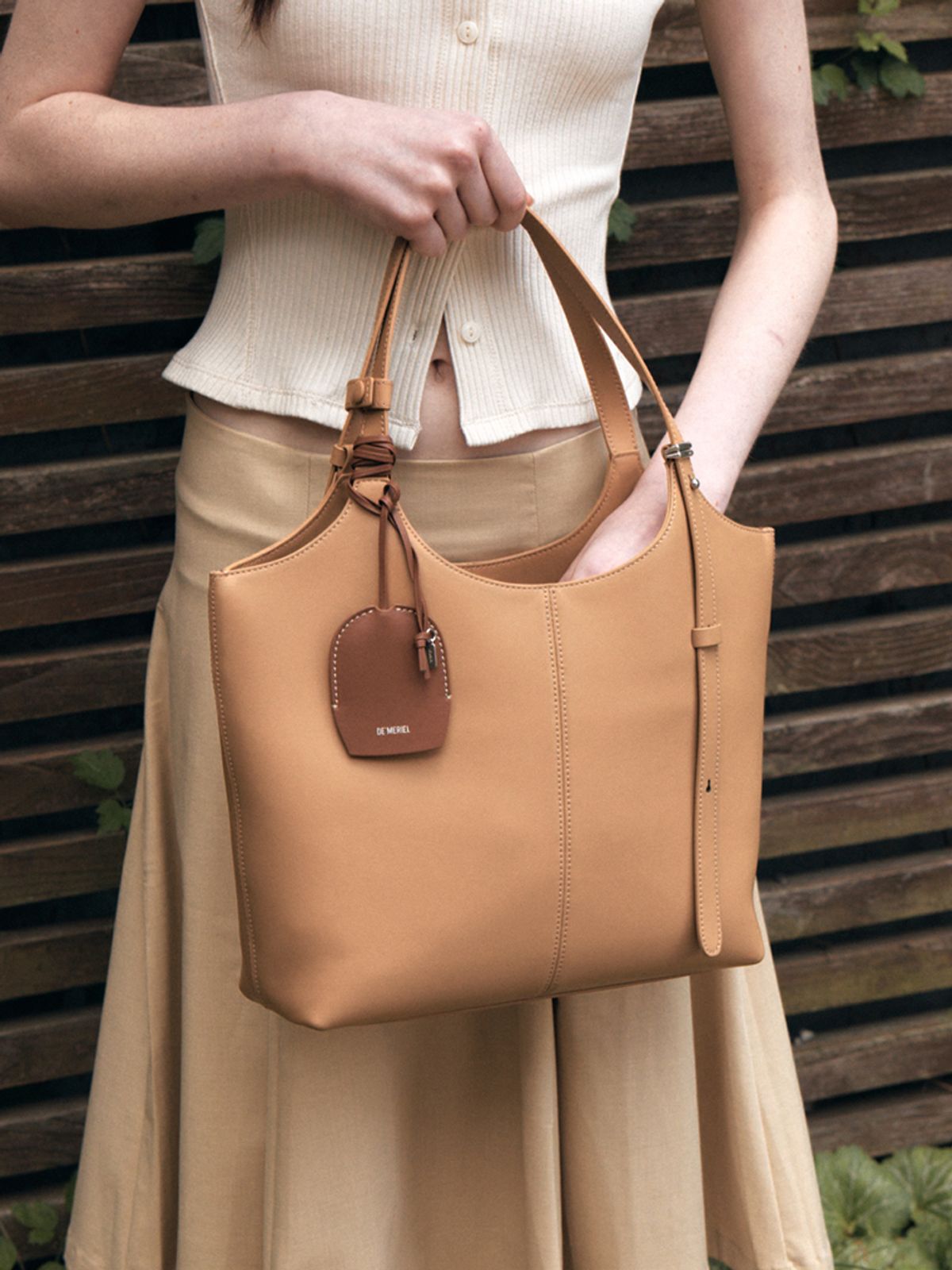 드메리엘(DEMERIEL) 90 Veneta Bag Medium Beige