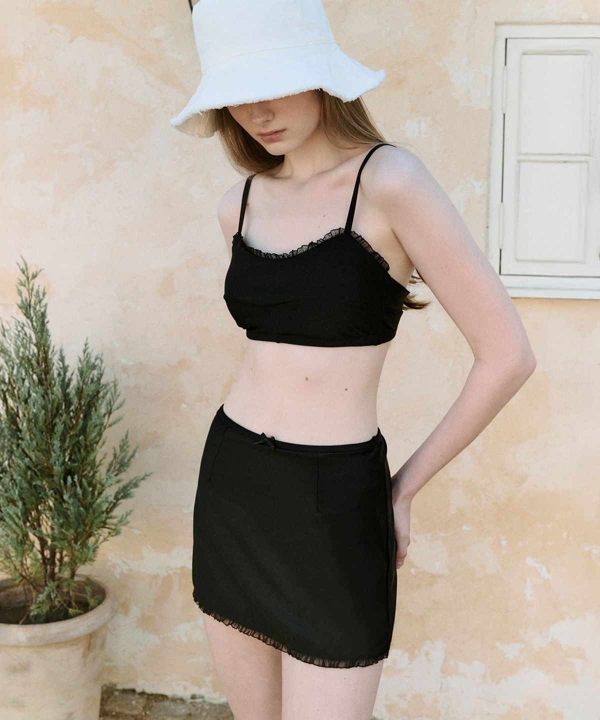 로라로라(ROLAROLA) SATIN BIKINI SET BLACK