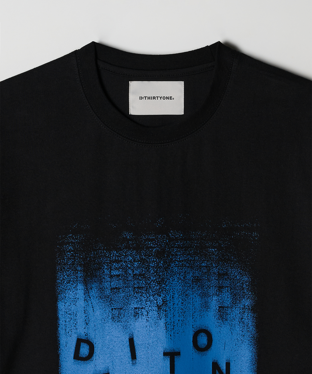 디써티원(DTHIRTYONE) Silent SOS Project Edition T-shirts