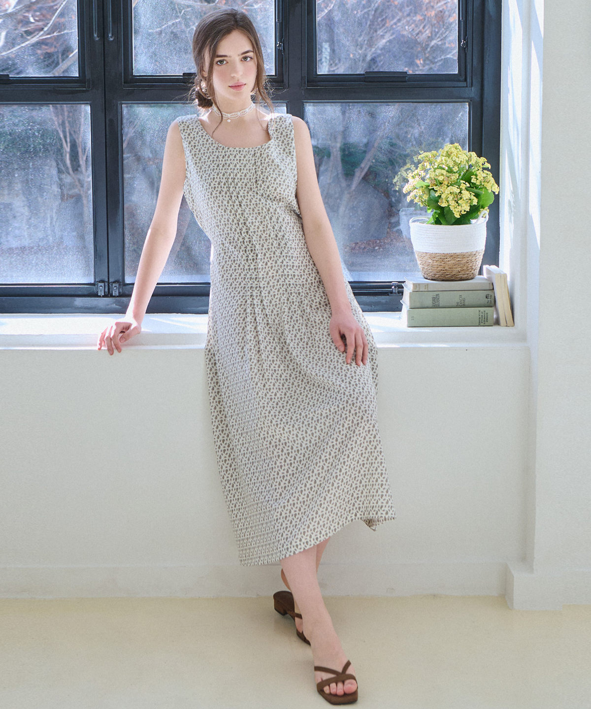 슬로우롤리(SLOWLOLLI) Pintuck long sleeveless dress_4 Colors