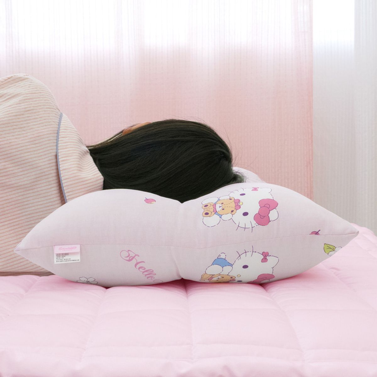 나라홈데코(NARAHOMEDECO) 산리오 헬로키티 경추베개 티니허그