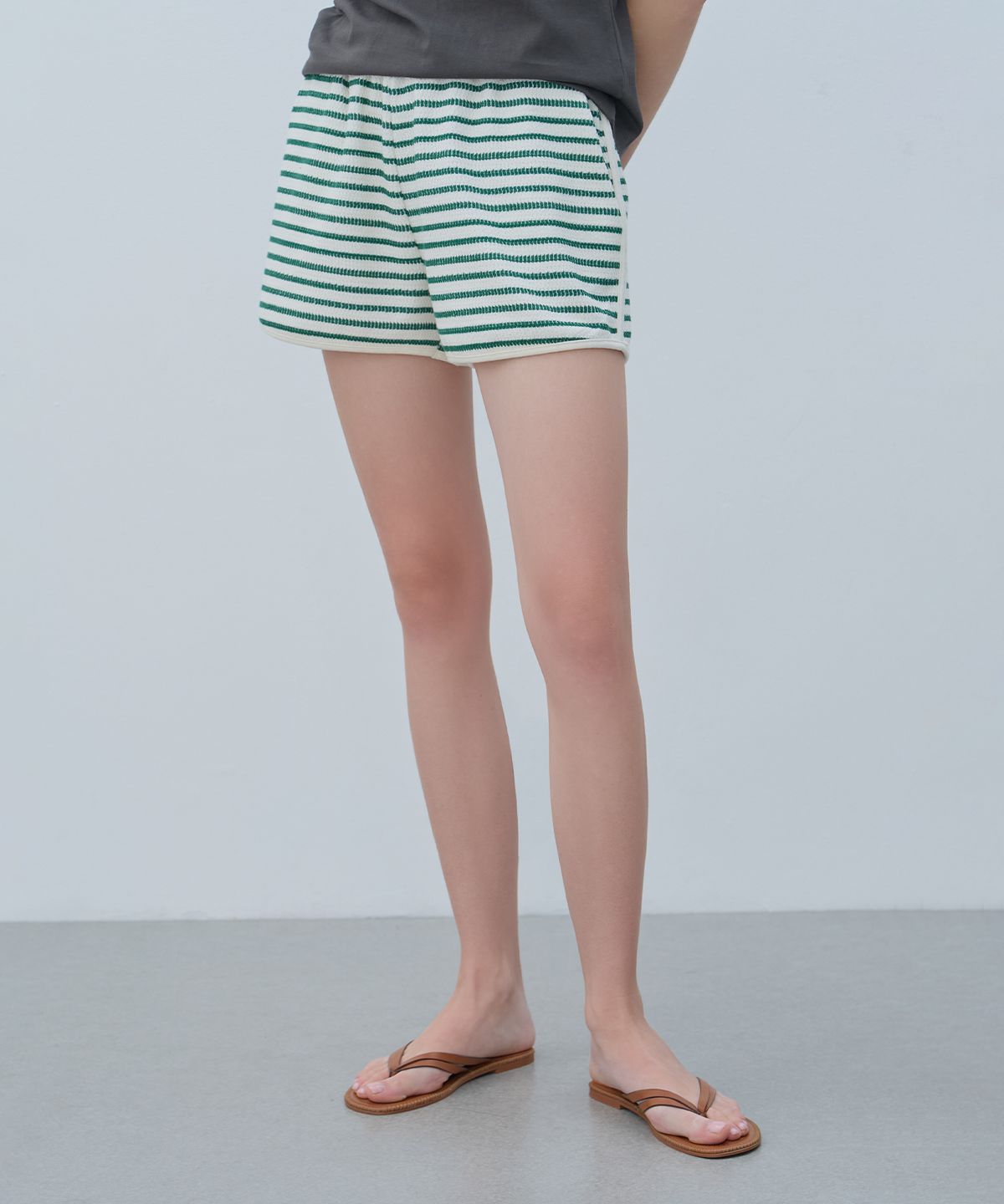 로브로브(LOVLOV) SPRINTY STRIPE SHORTS