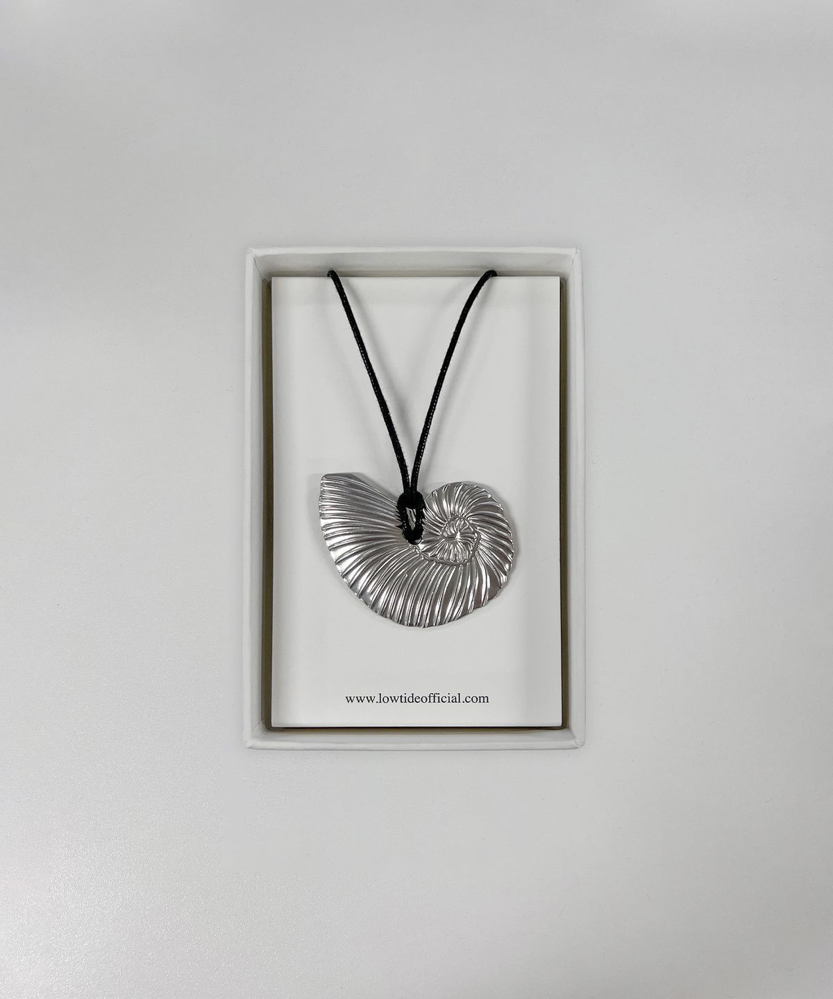 로우타이드(LOW TIDE) SHELL NECKLACE [SILVER]
