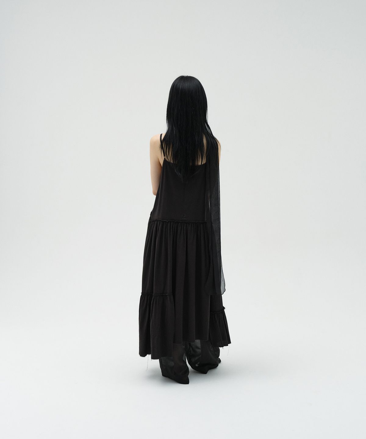 로우타이드(LOW TIDE) SLEEVELESS SHIRRING DRESS [BLACK]