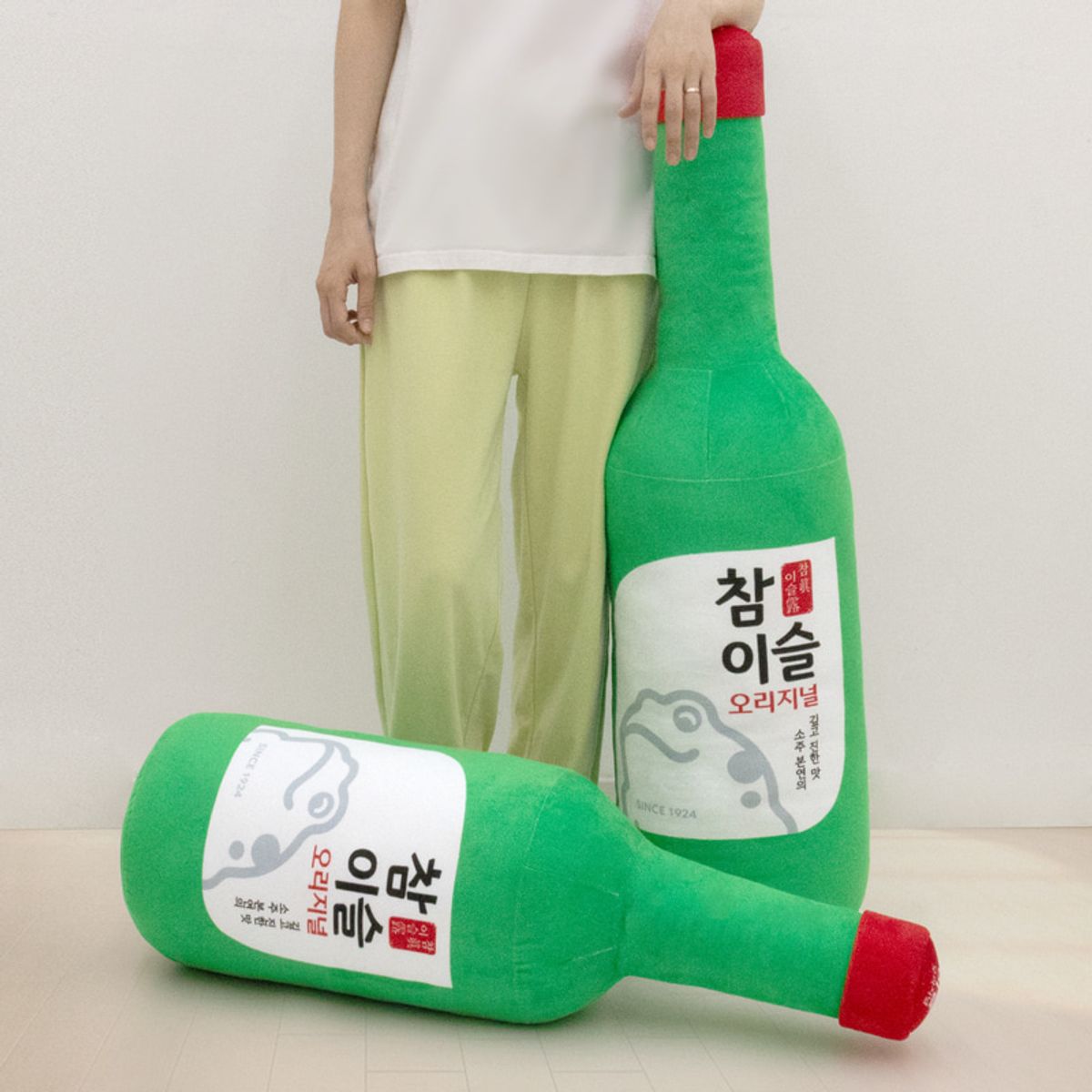 나라홈데코(NARAHOMEDECO) 참이슬 오리지널 소주병필로우(M)