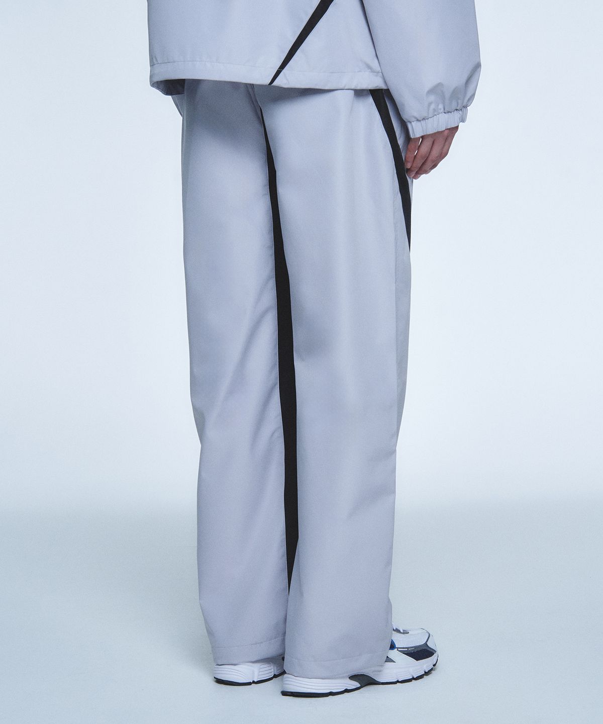 현피트(HYUNFIT) ICONIC TRACK PANTS