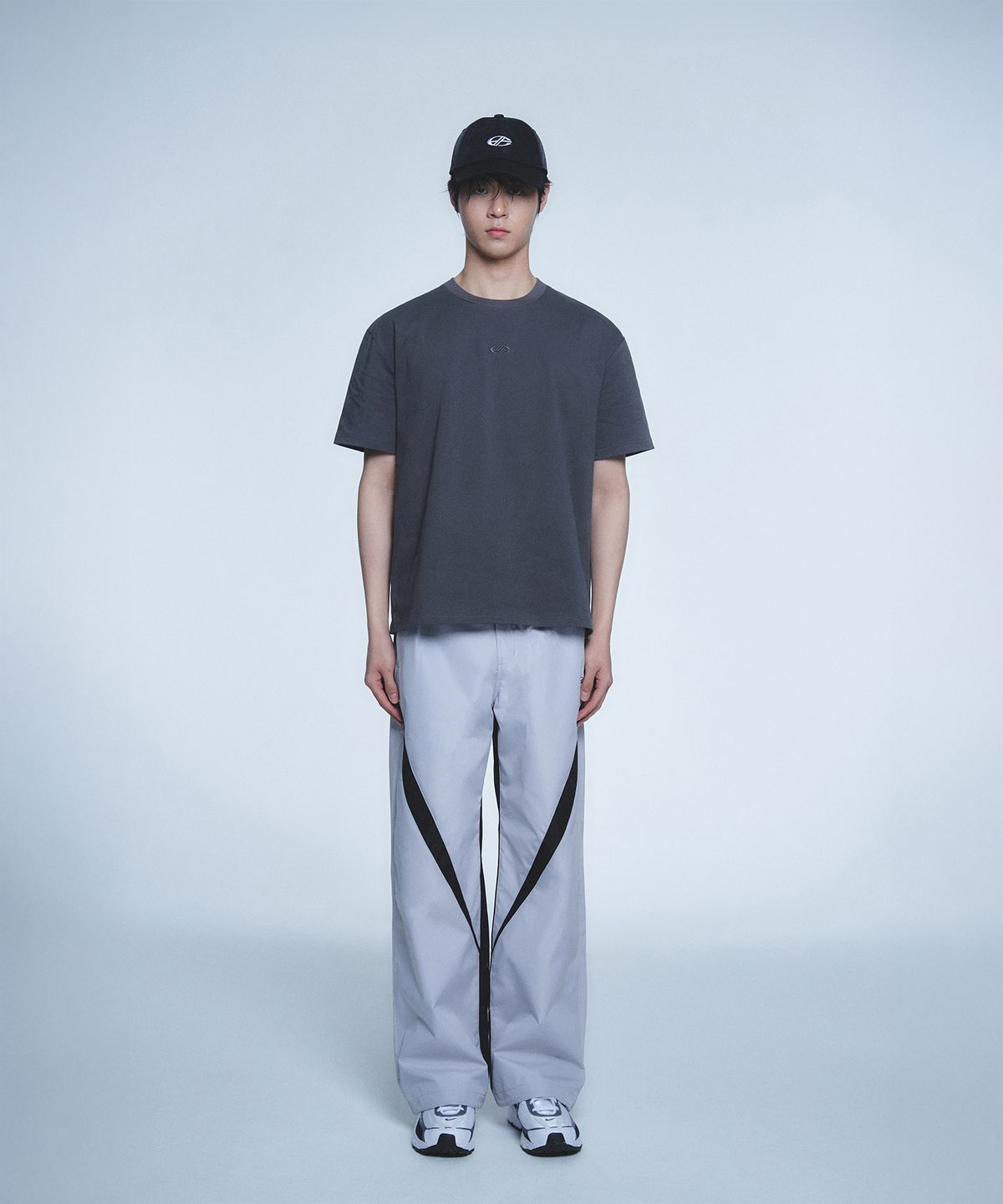 현피트(HYUNFIT) BIG LOGO T-SHIRT-[CHARCOAL]