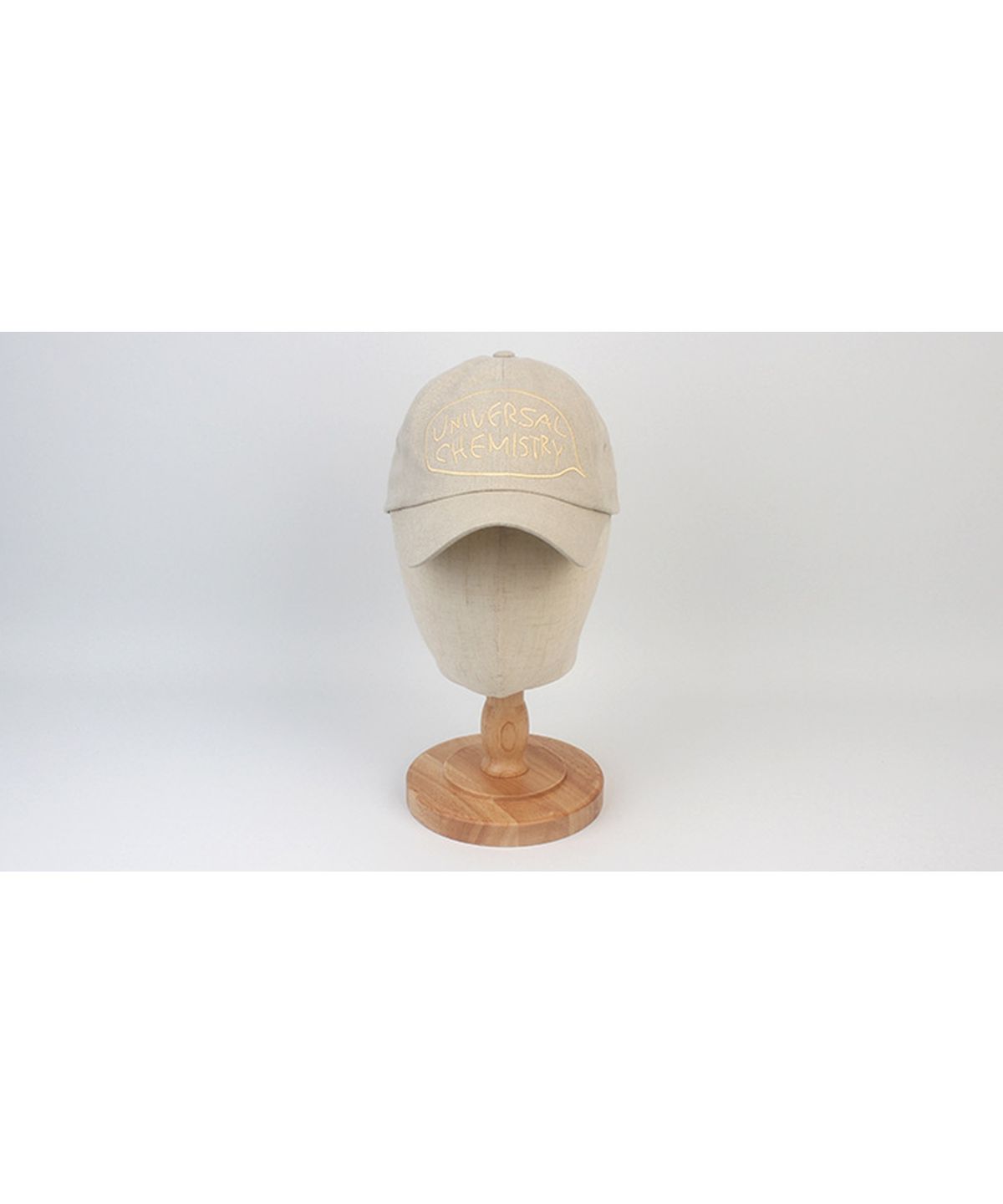 유니버셜 케미스트리(UNIVERSAL CHEMISTRY) Big Logo Washing Beige Ballcap 워싱볼캡