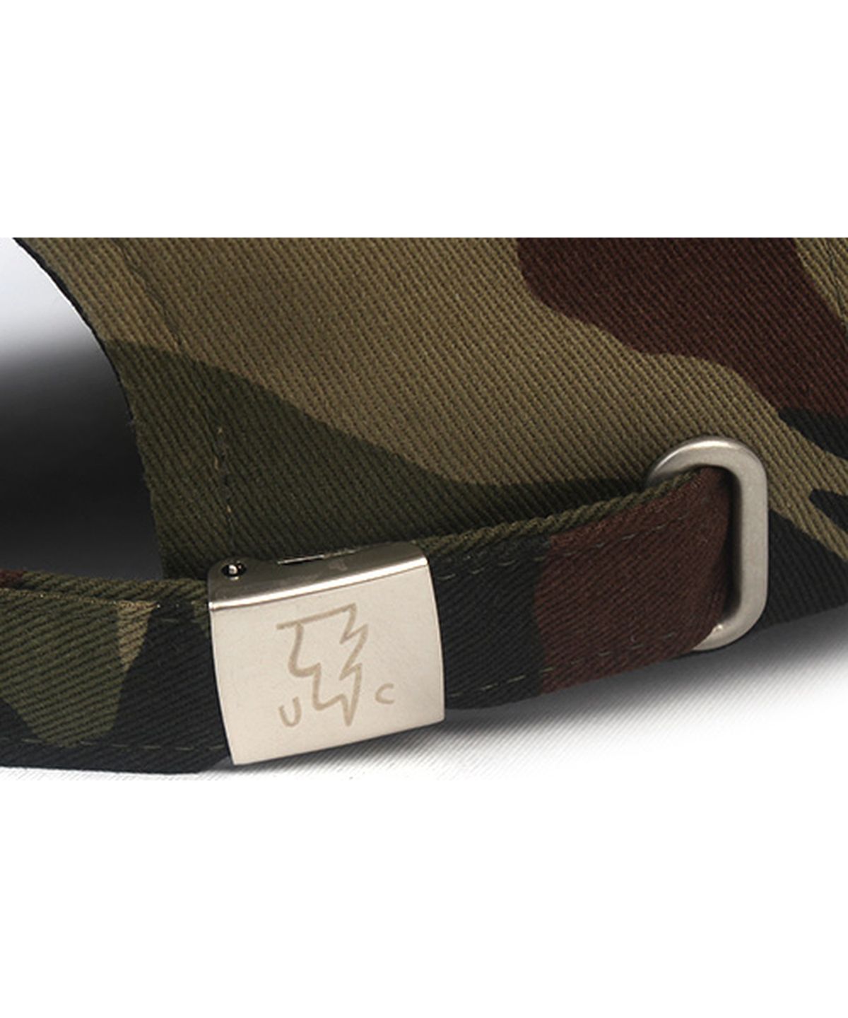유니버셜 케미스트리(UNIVERSAL CHEMISTRY) Big Logo Camo Ballcap 카모볼캡