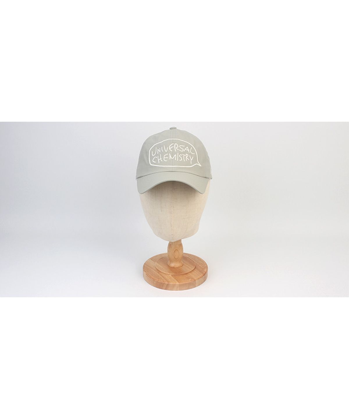 유니버셜 케미스트리(UNIVERSAL CHEMISTRY) Big Logo Nylon Pastel Beige Ballcap 나일론볼캡