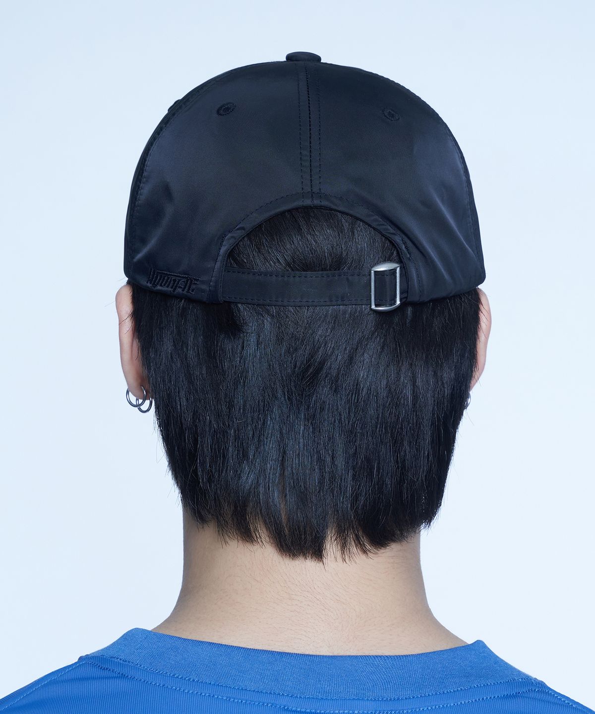 현피트(HYUNFIT) ESSENTIAL BLACK LOGO CAP