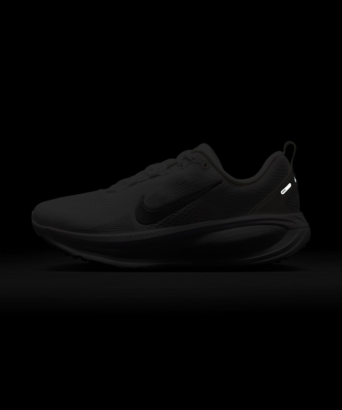 나이키(NIKE) 보메로 18 W - 화이트:포톤 더스트:서밋 화이트:메탈릭 실버 / HM6804-104