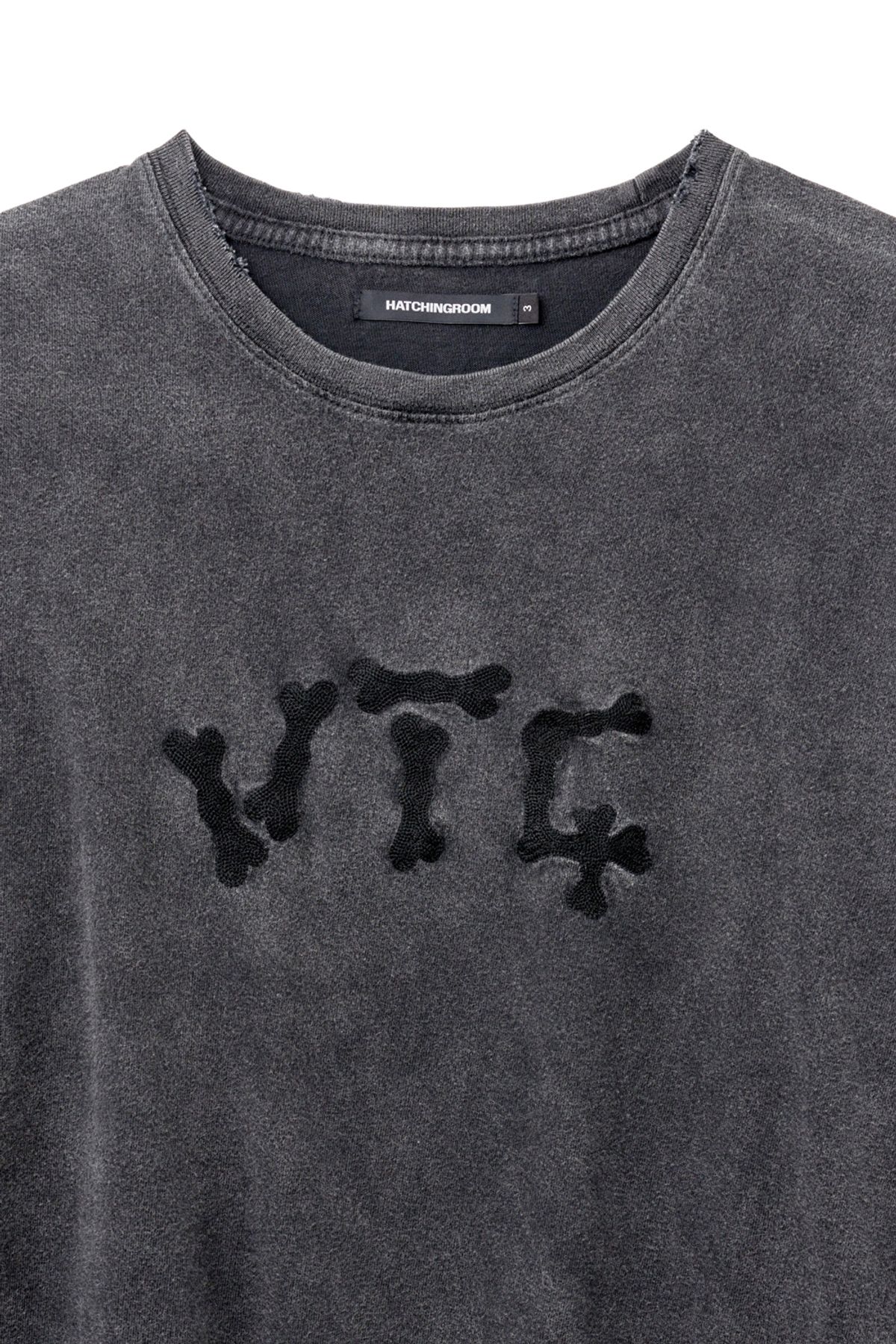해칭룸(HATCHINGROOM) VTG Embroidery Tee Black
