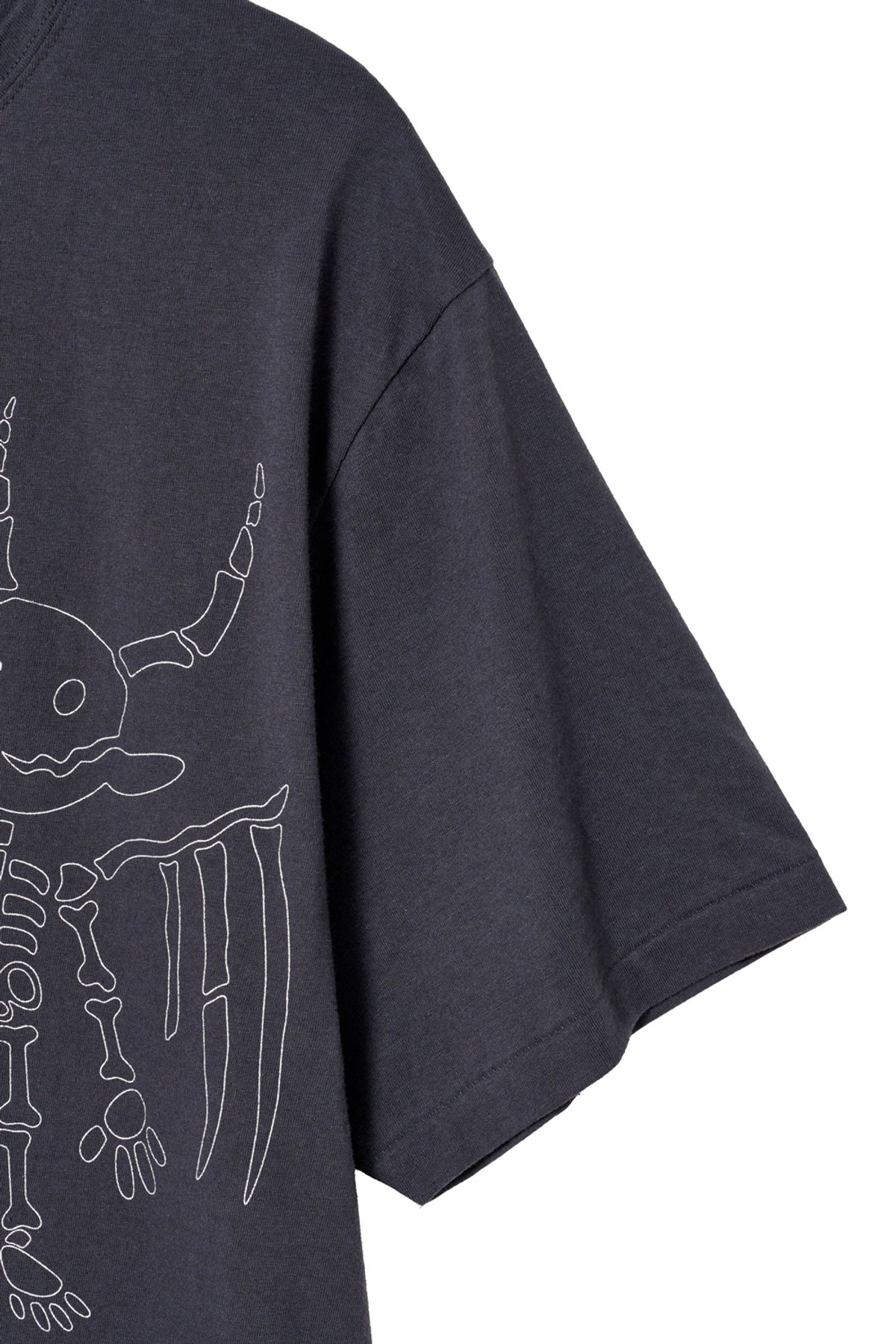 해칭룸(HATCHINGROOM) Bone Devil Tee Blue Charcoal