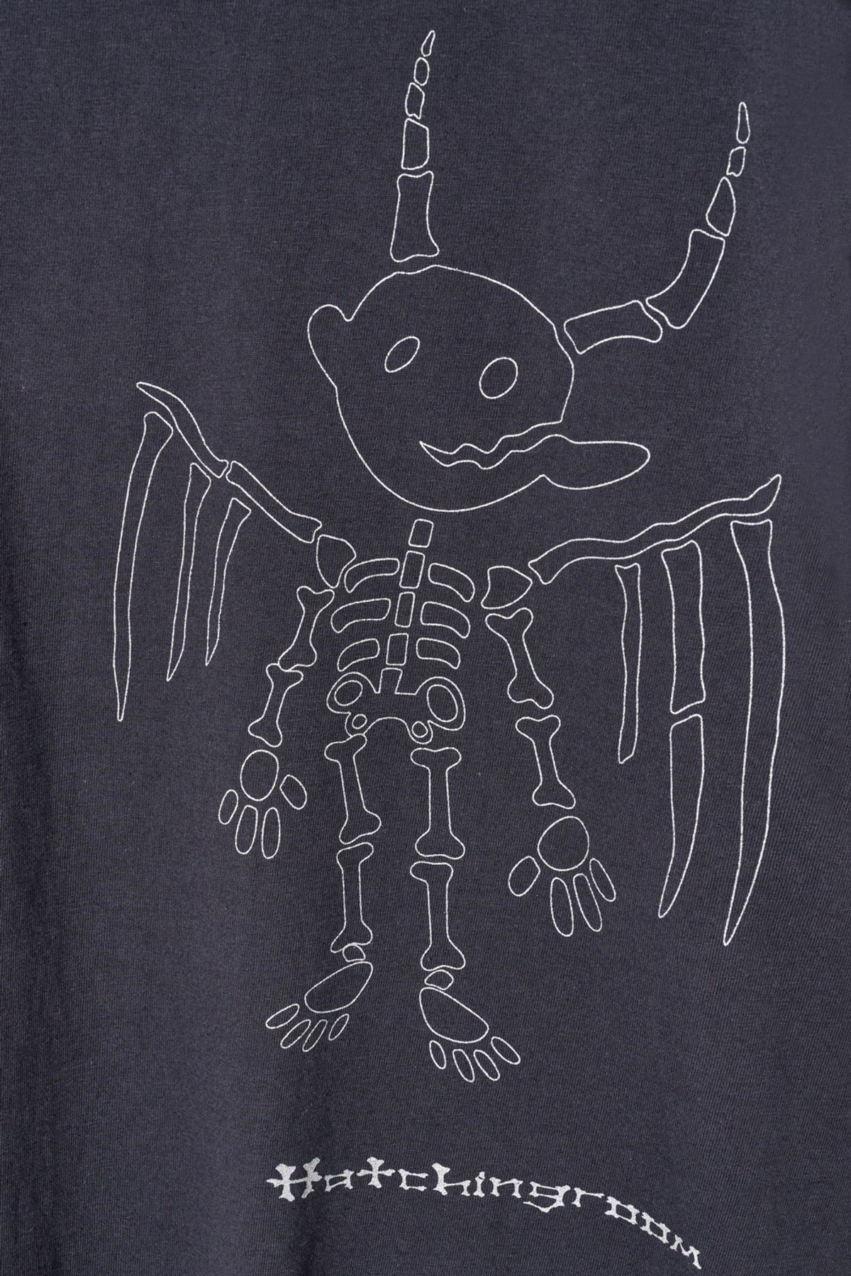 해칭룸(HATCHINGROOM) Bone Devil Tee Blue Charcoal