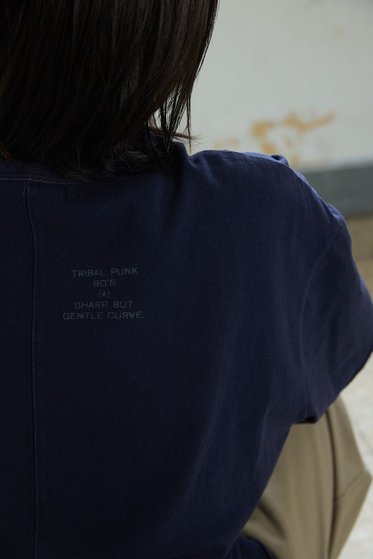 해칭룸(HATCHINGROOM) Ant Tee Blue