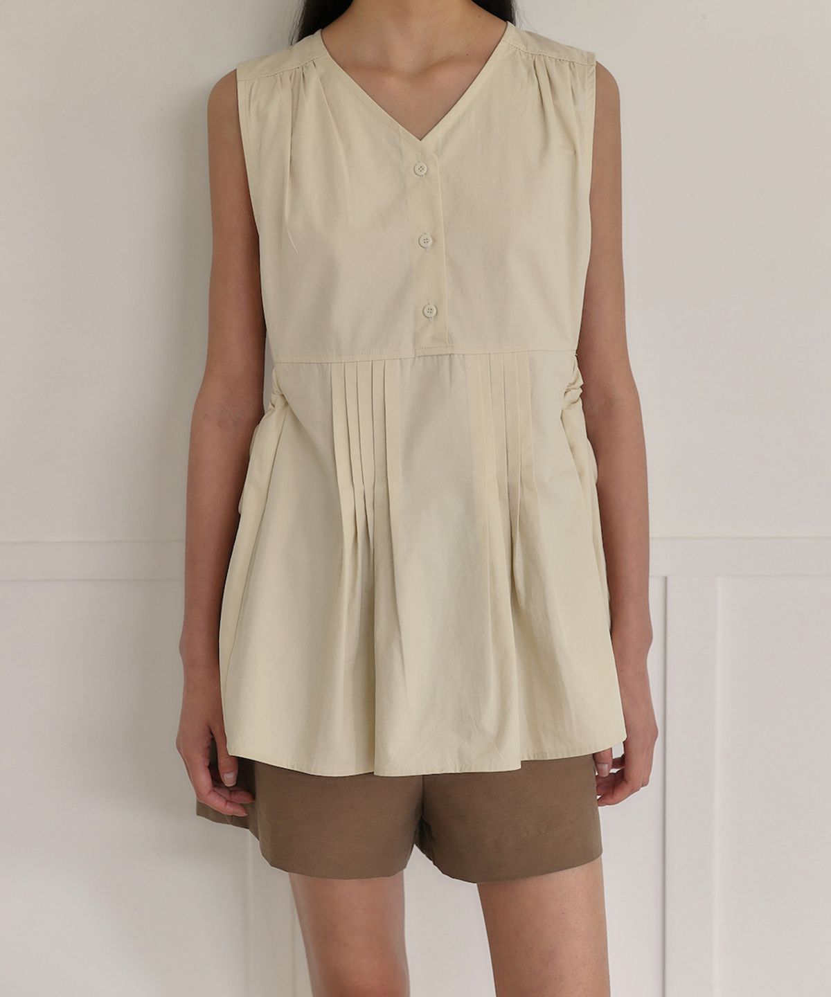 아우로(OURO) PINTUCK APRON BLOUSE [ ECRU ]
